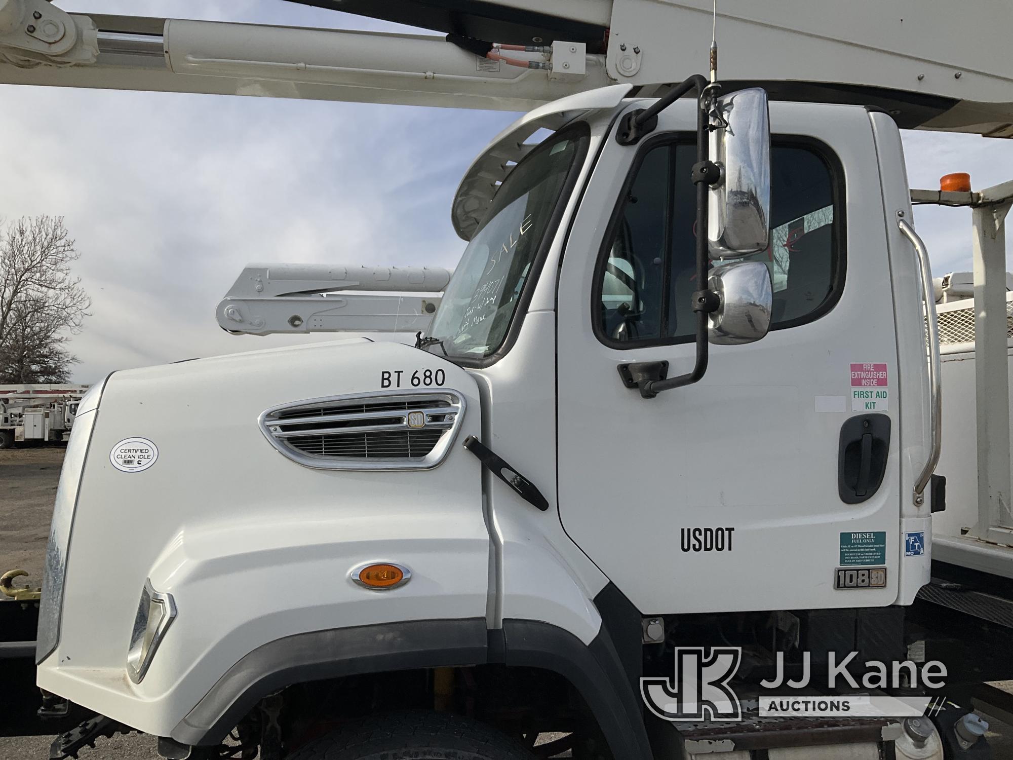 (Kansas City, MO) Versalift VST9000I, Articulating & Telescopic Material Handling Bucket Truck cente