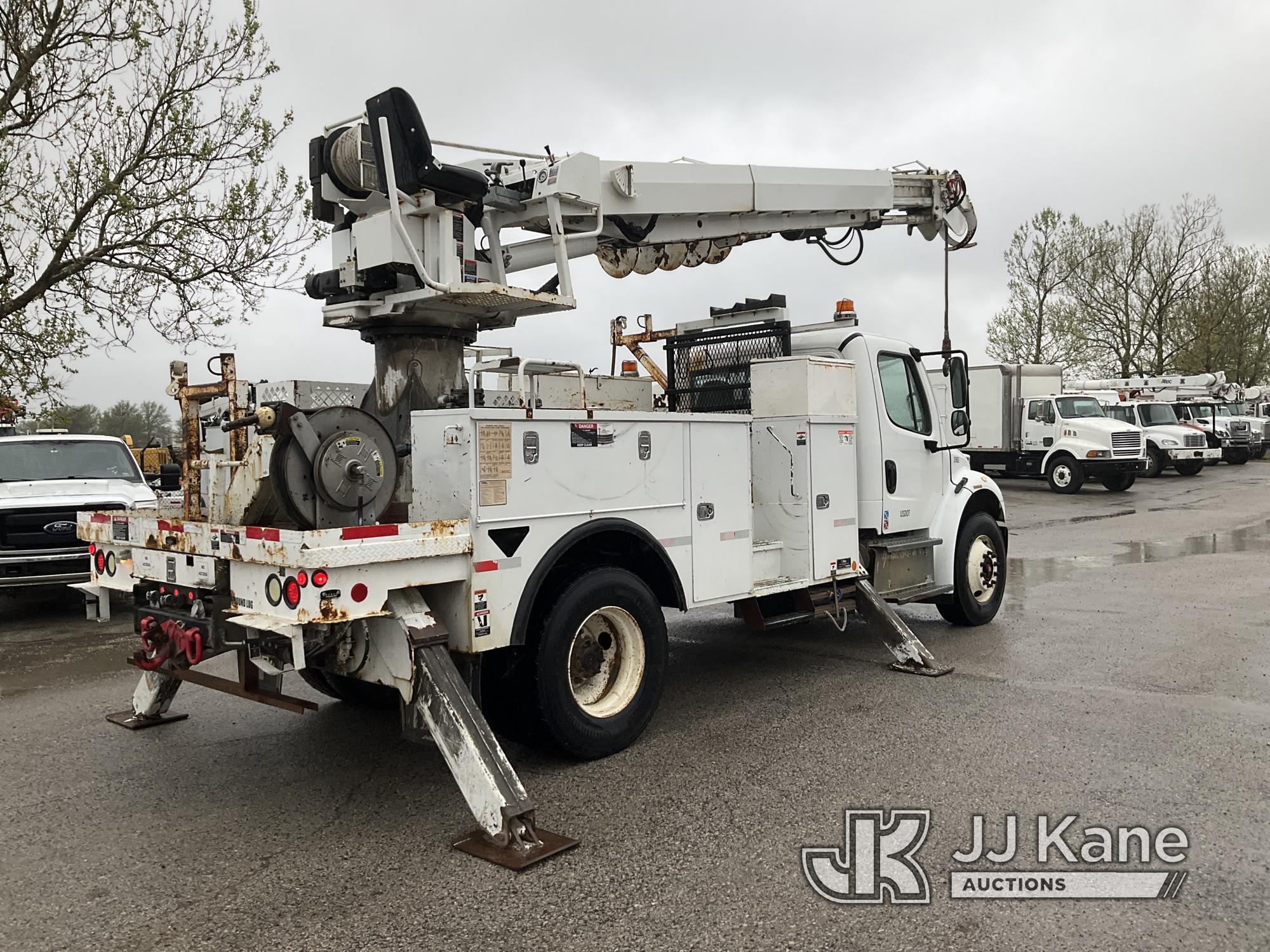 (Kansas City, MO) Altec DC47-TR, Digger Derrick rear mounted on 2014 Freightliner M2 106 Utility Tru