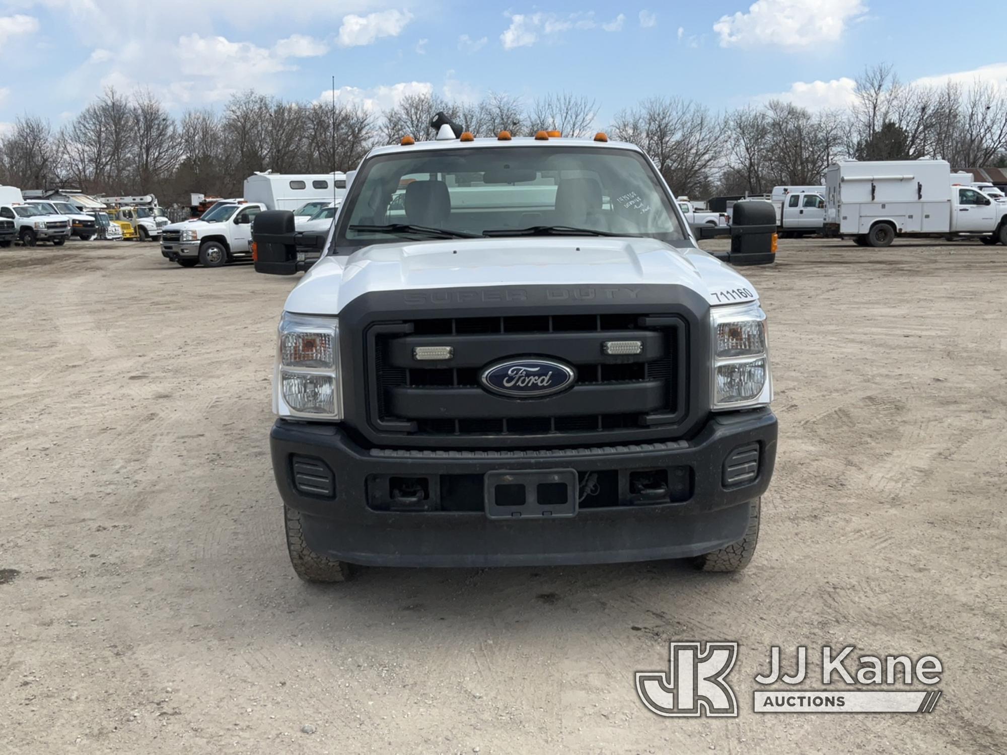 (Des Moines, IA) 2012 Ford F350 4x4 Extended-Cab Service Truck Runs & Moves
