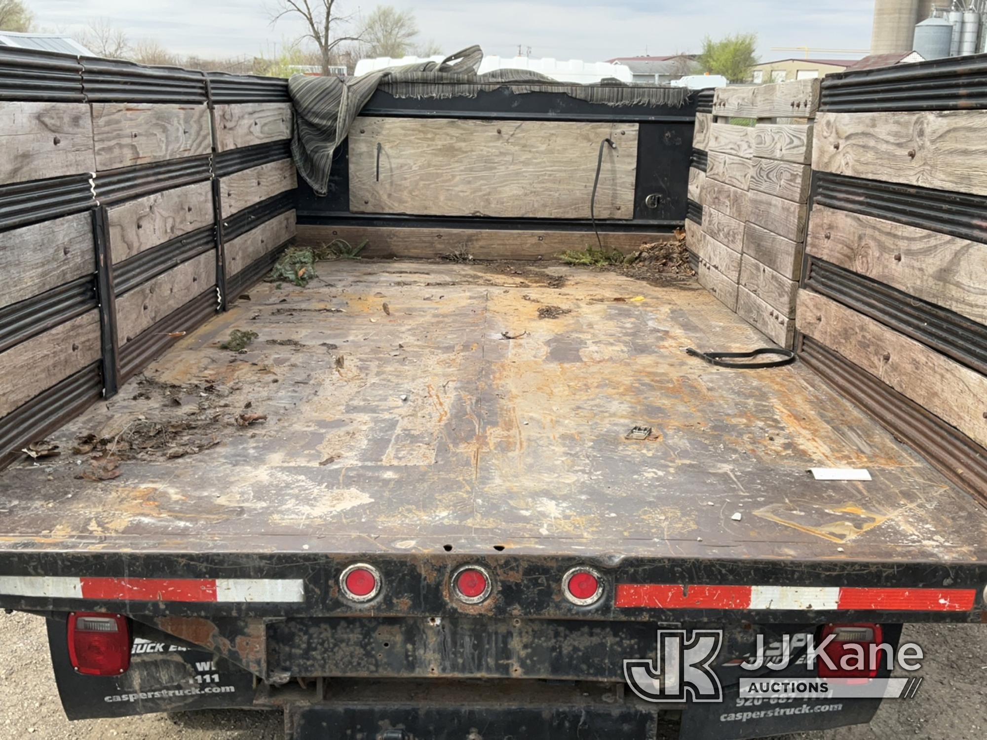 (South Beloit, IL) 2008 Isuzu NQR Dump Flatbed Truck Runs, Moves & Dump Operates