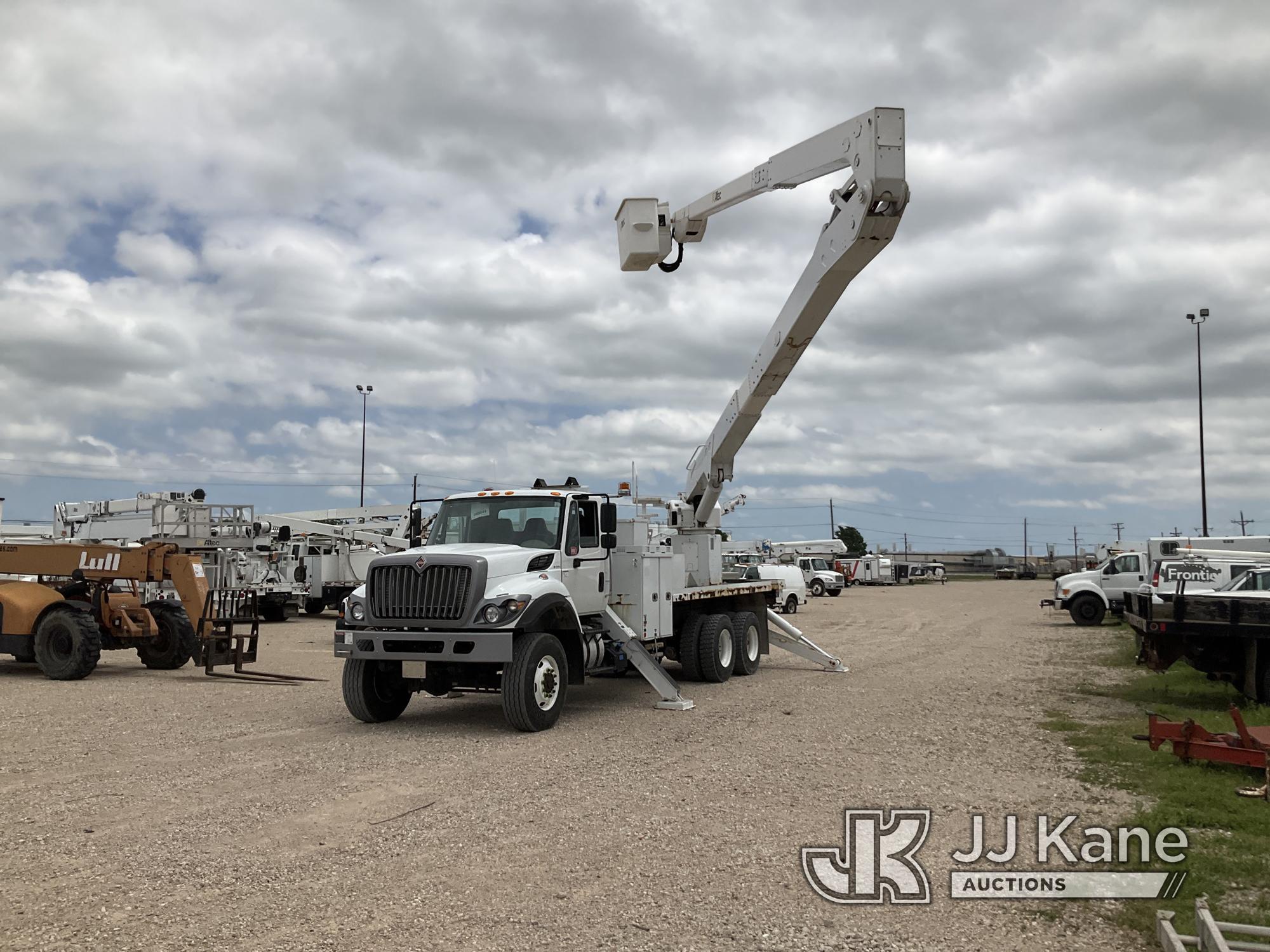 (Waxahachie, TX) Altec A77-T, Articulating & Telescopic Material Handling Bucket Truck rear mounted