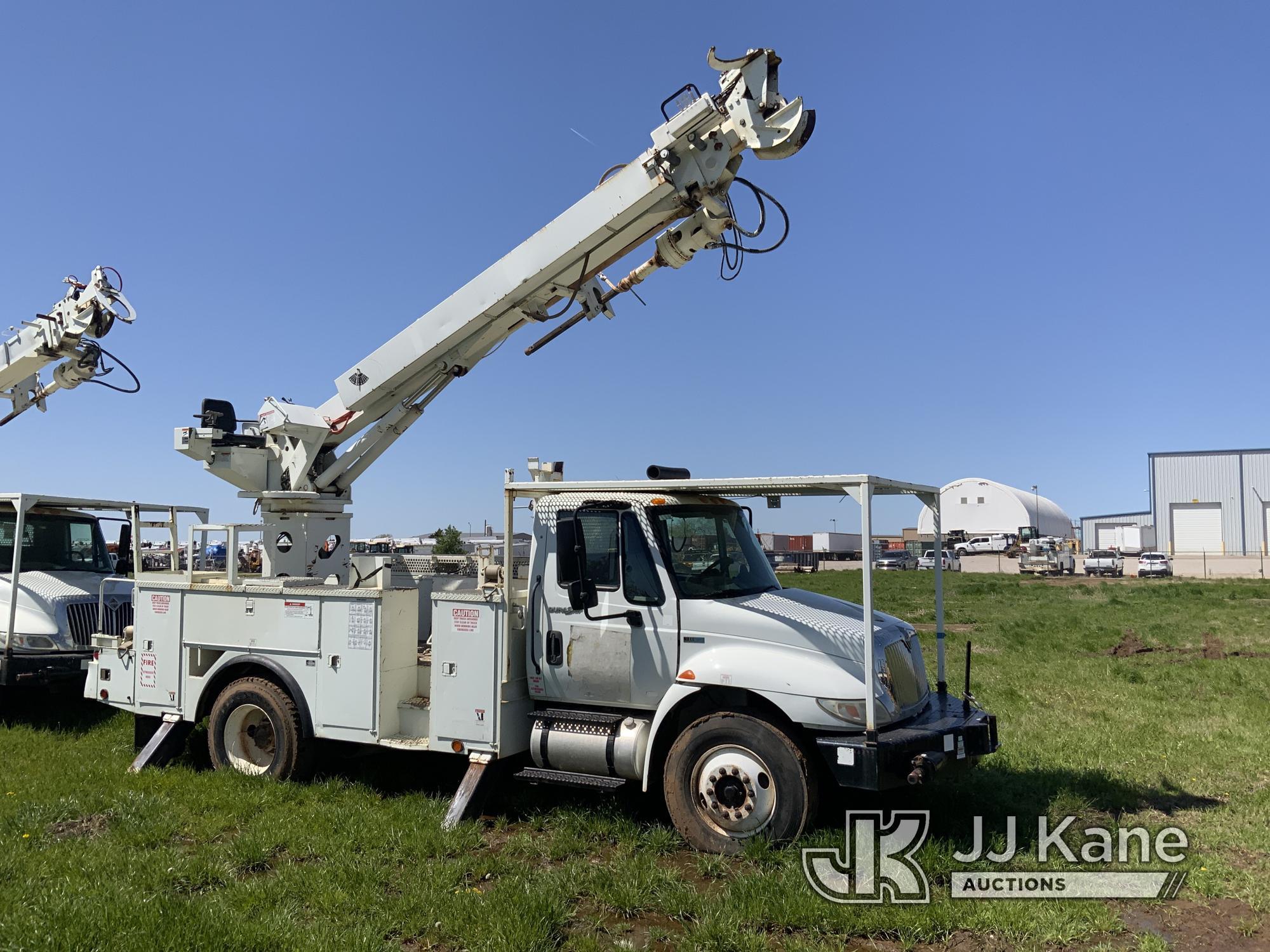 (Yukon, OK) Terex Commander 4045, Digger Derrick rear mounted on 2012 International Durastar 4300 Ut