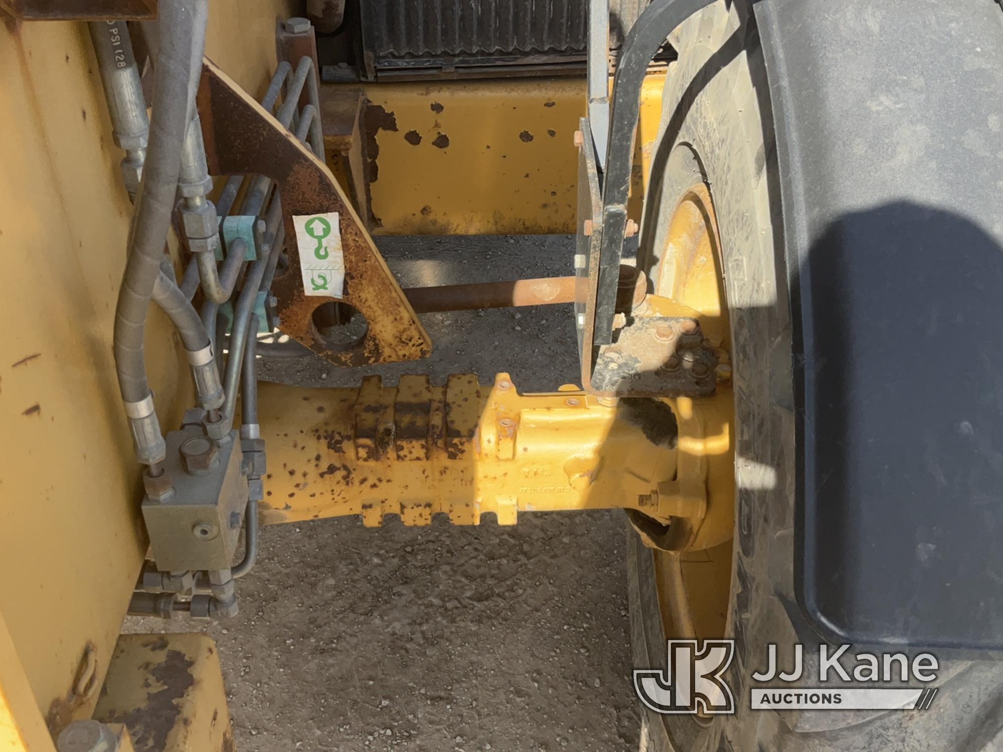 (Des Moines, IA) 2002 Caterpillar TH63 4x4 Rough Terrain Forklift Runs, Moves, Operates