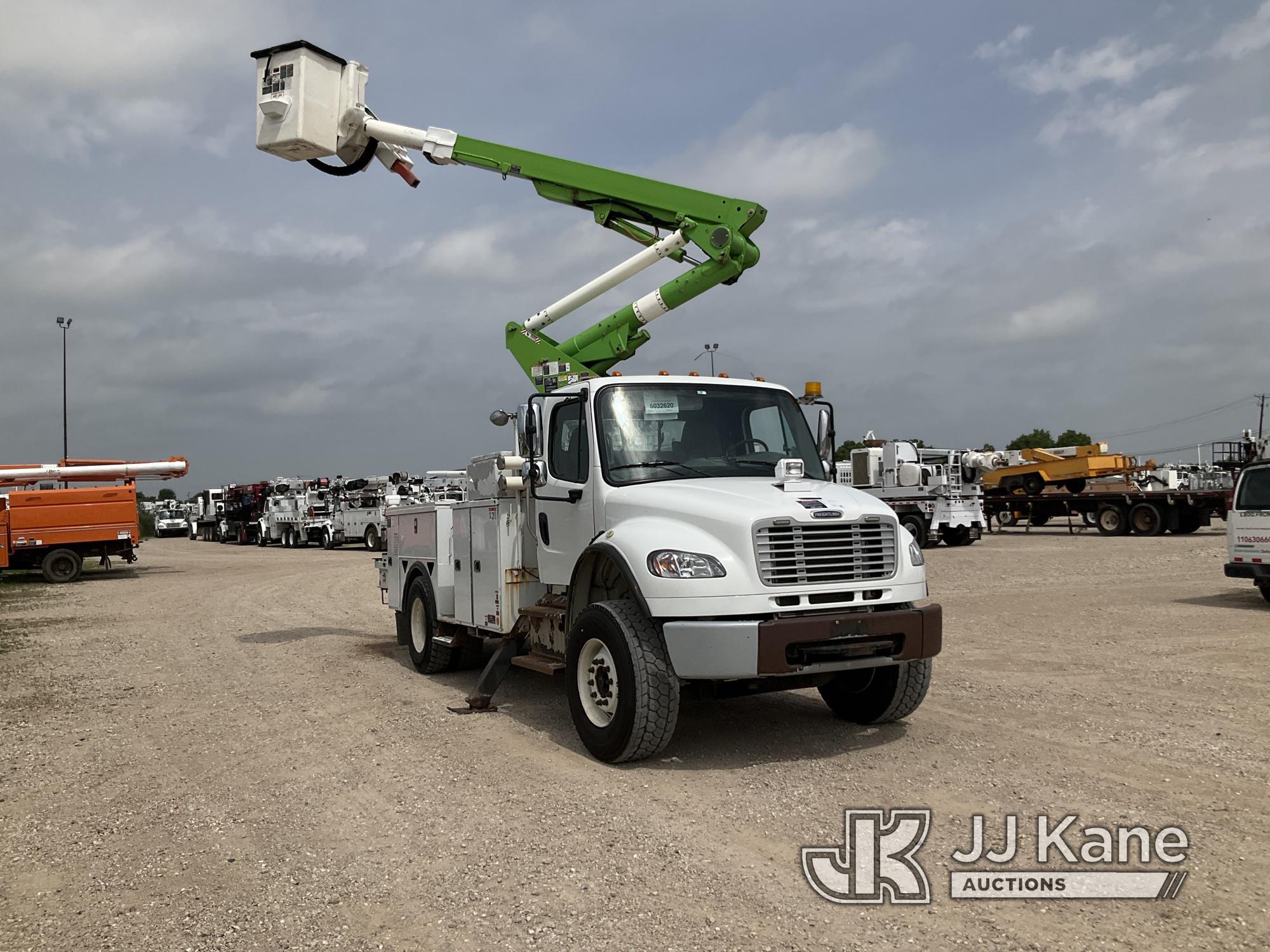 (Waxahachie, TX) Altec TA41M, Articulating & Telescopic Material Handling Bucket Truck mounted behin