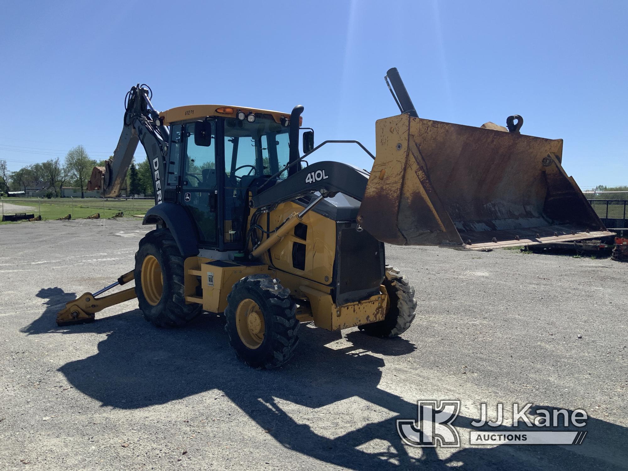 (Hawk Point, MO) John Deere 420L 4x4 Tractor Loader Backhoe Runs & Operates) (Fuel Gauge Fault.