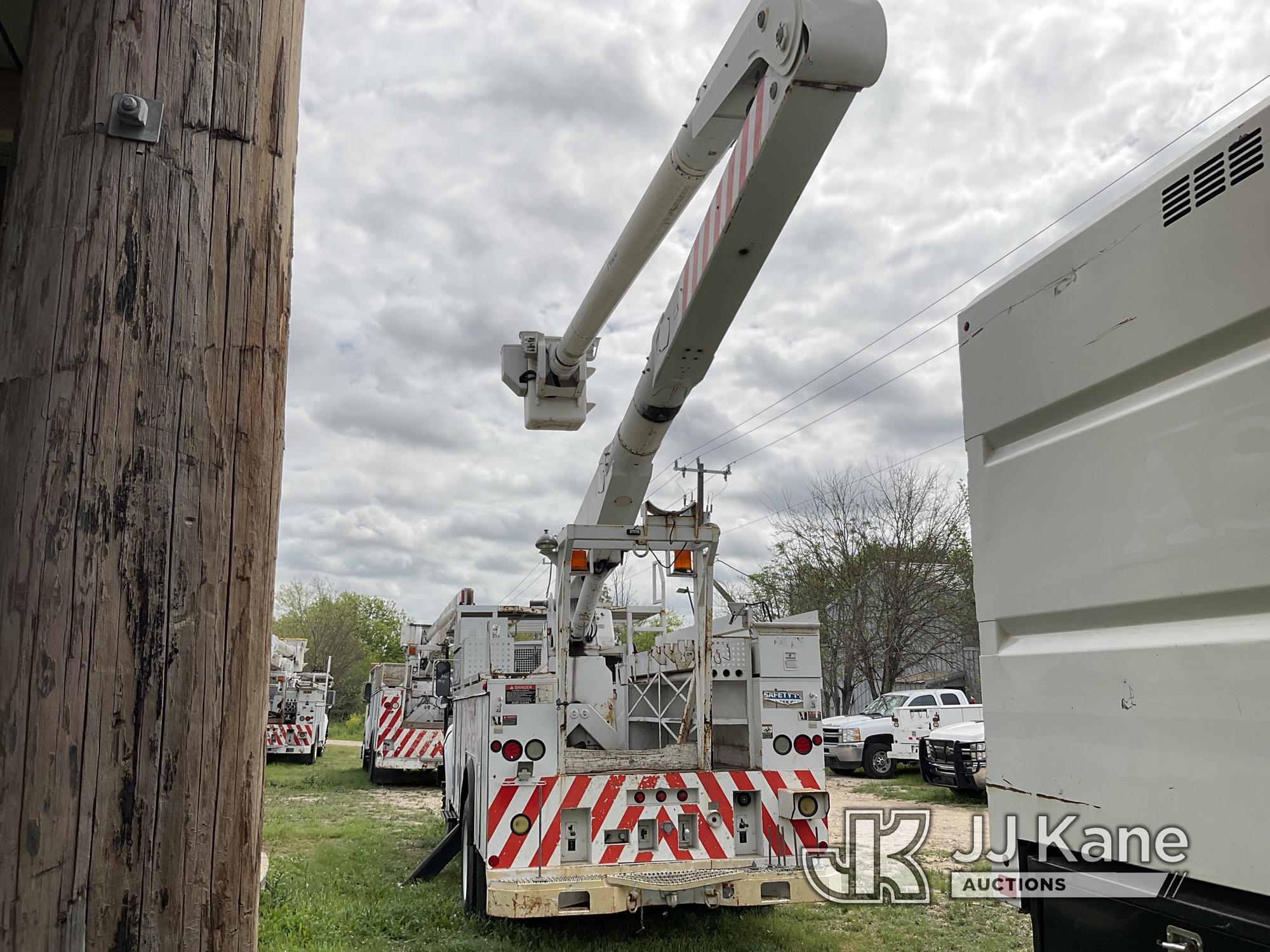 (San Antonio, TX) Altec AA755L, Bucket Truck mounted behind cab on 2008 Ford F750 Utility Truck Star