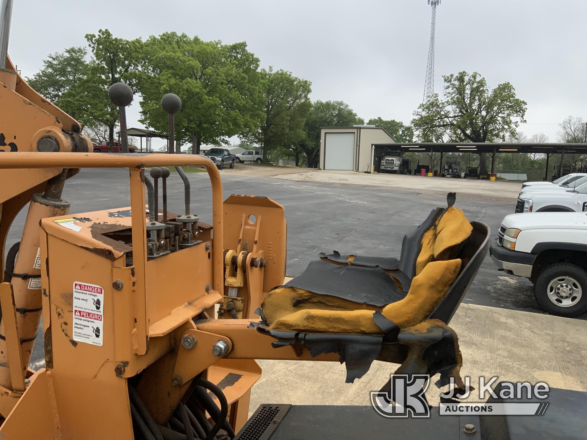 (Douglassville, TX) Astec RT660 Articulating Rubber Tired Trencher, Cooperative Owned Runs. Moves. O