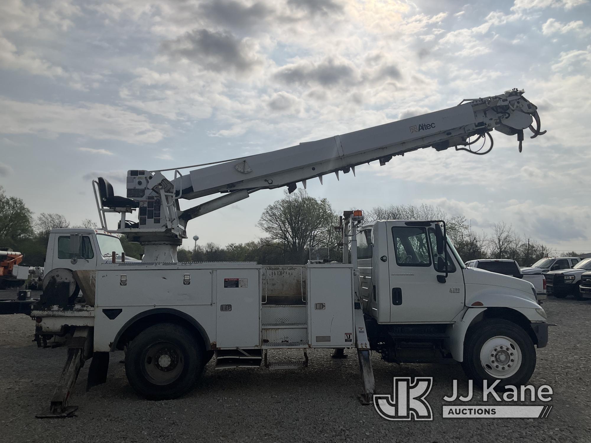 (Tipton, MO) Altec DM47-TR, Digger Derrick rear mounted on 2008 International 4300 Utility Truck Run