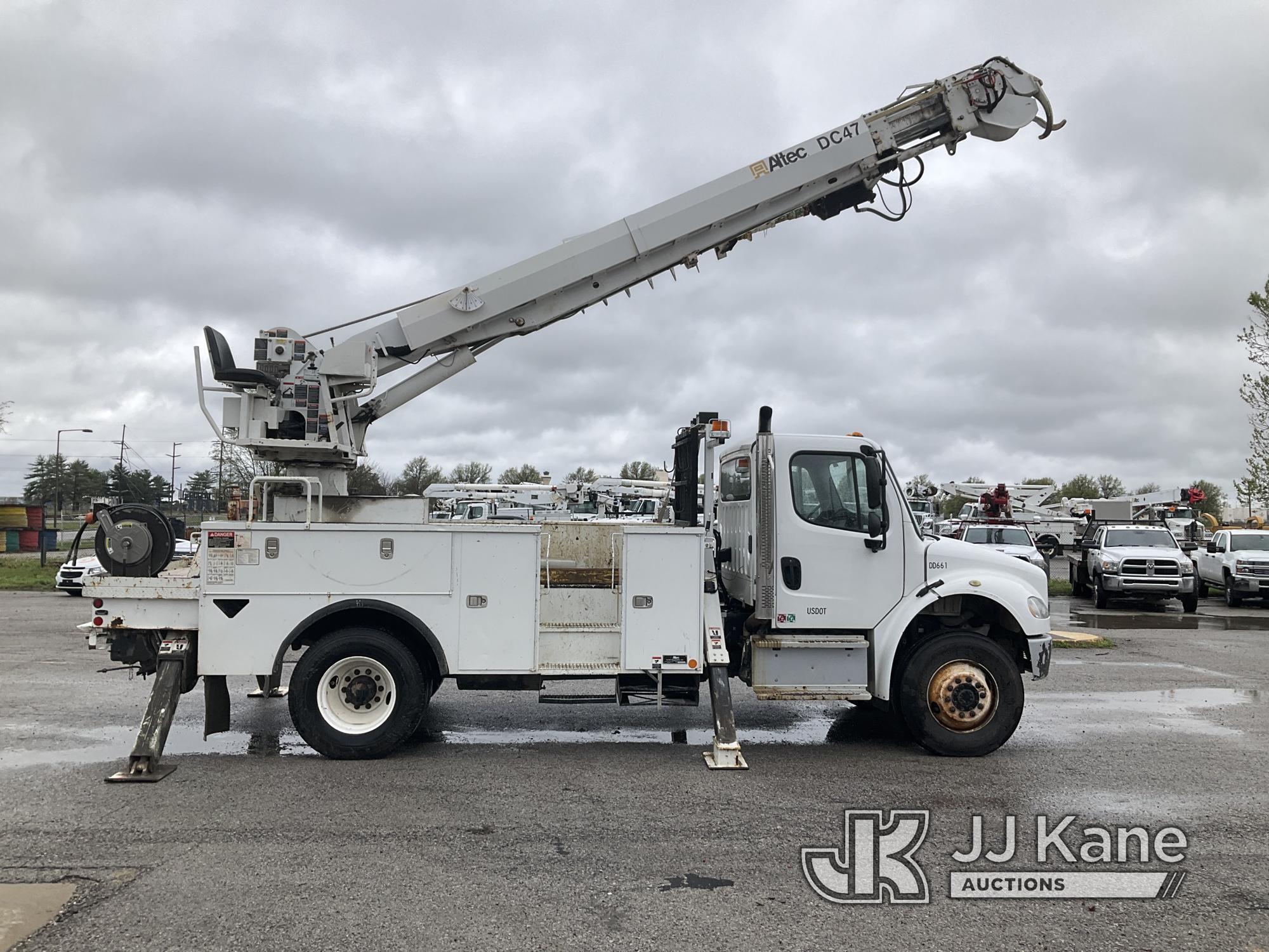 (Kansas City, MO) Altec DC47-TR, Digger Derrick rear mounted on 2014 Freightliner M2 106 4x4 Utility