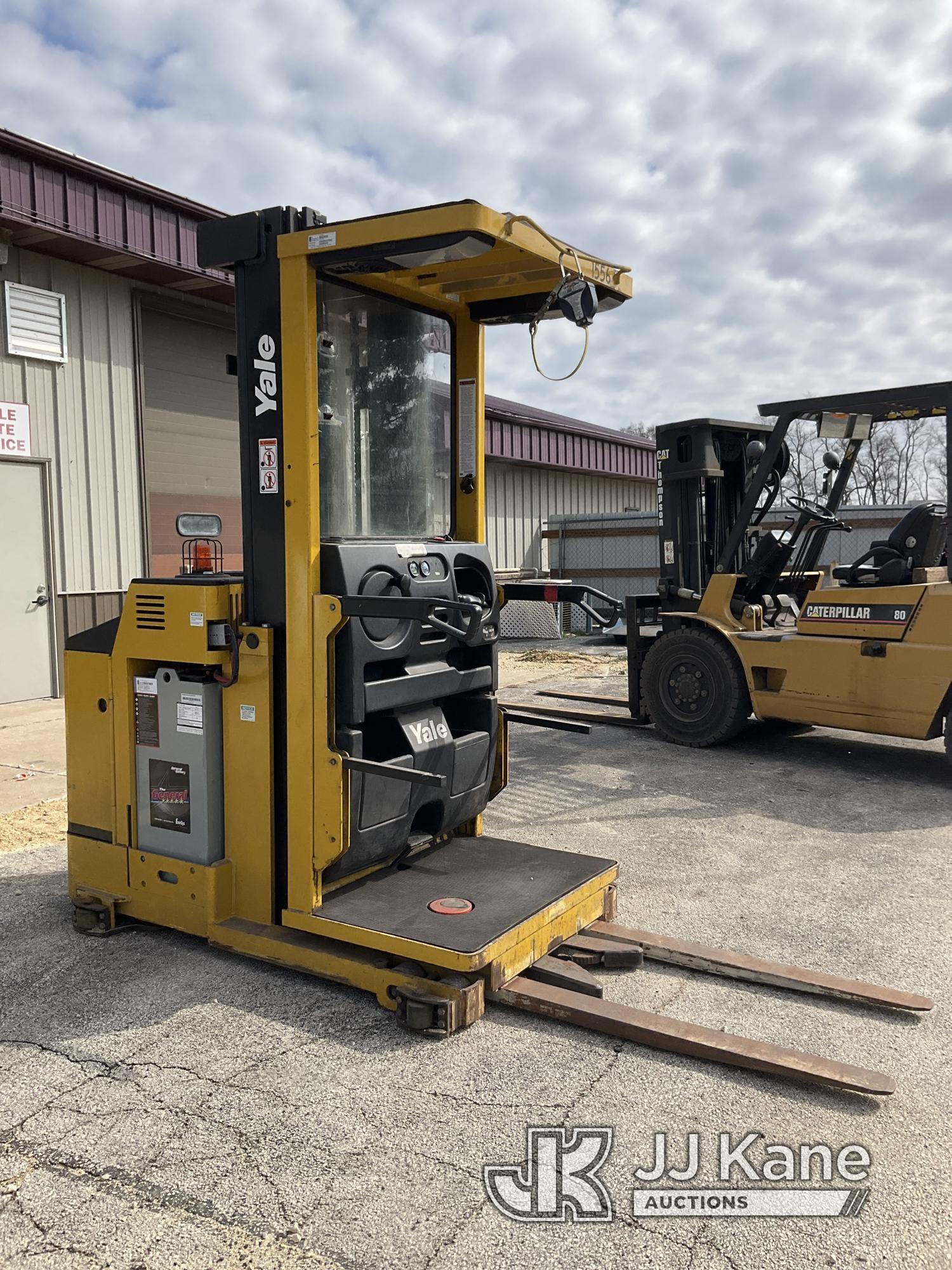 (South Beloit, IL) 2005 Yale Stand-Up Narrow Aisle Forklift Order Picker Runs, Moves, Operates