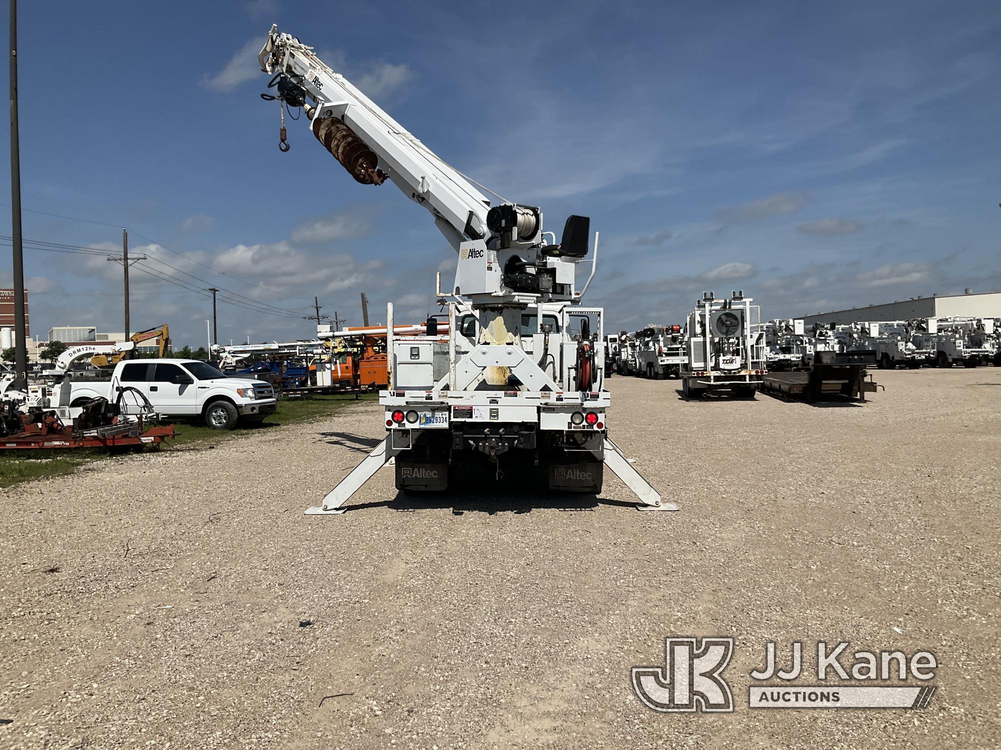 (Waxahachie, TX) Altec DC47TR, Digger Derrick rear mounted on 2018 Freightliner M2 106 Utility Truck