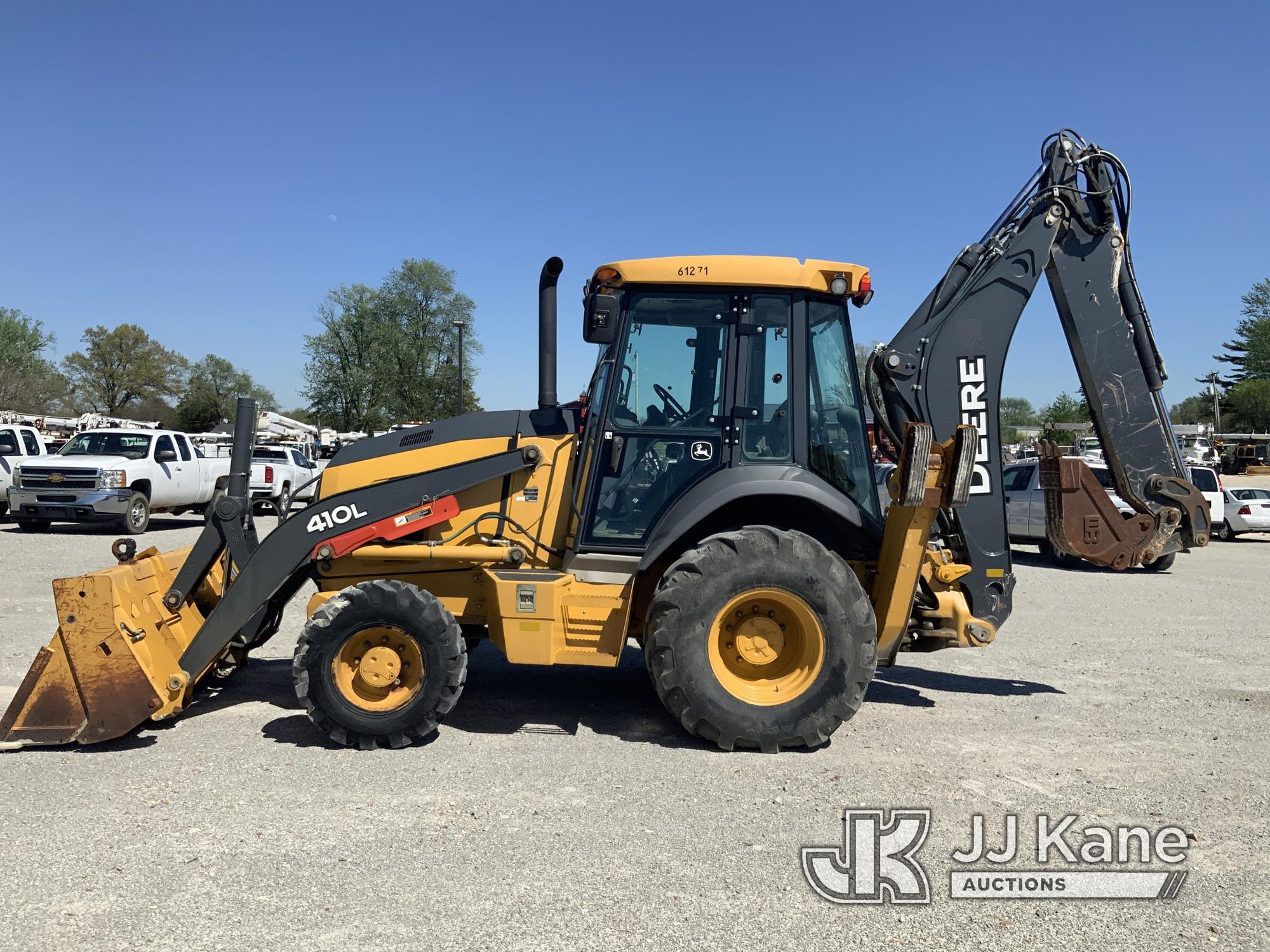 (Hawk Point, MO) John Deere 420L 4x4 Tractor Loader Backhoe Runs & Operates) (Fuel Gauge Fault.