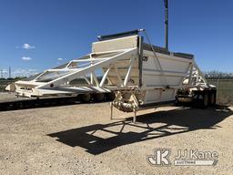 (San Angelo, TX) 2009 Manac LWD40 T/A Belly Dump Trailer Will Pull, Roadworthy, Paint/Body Damage