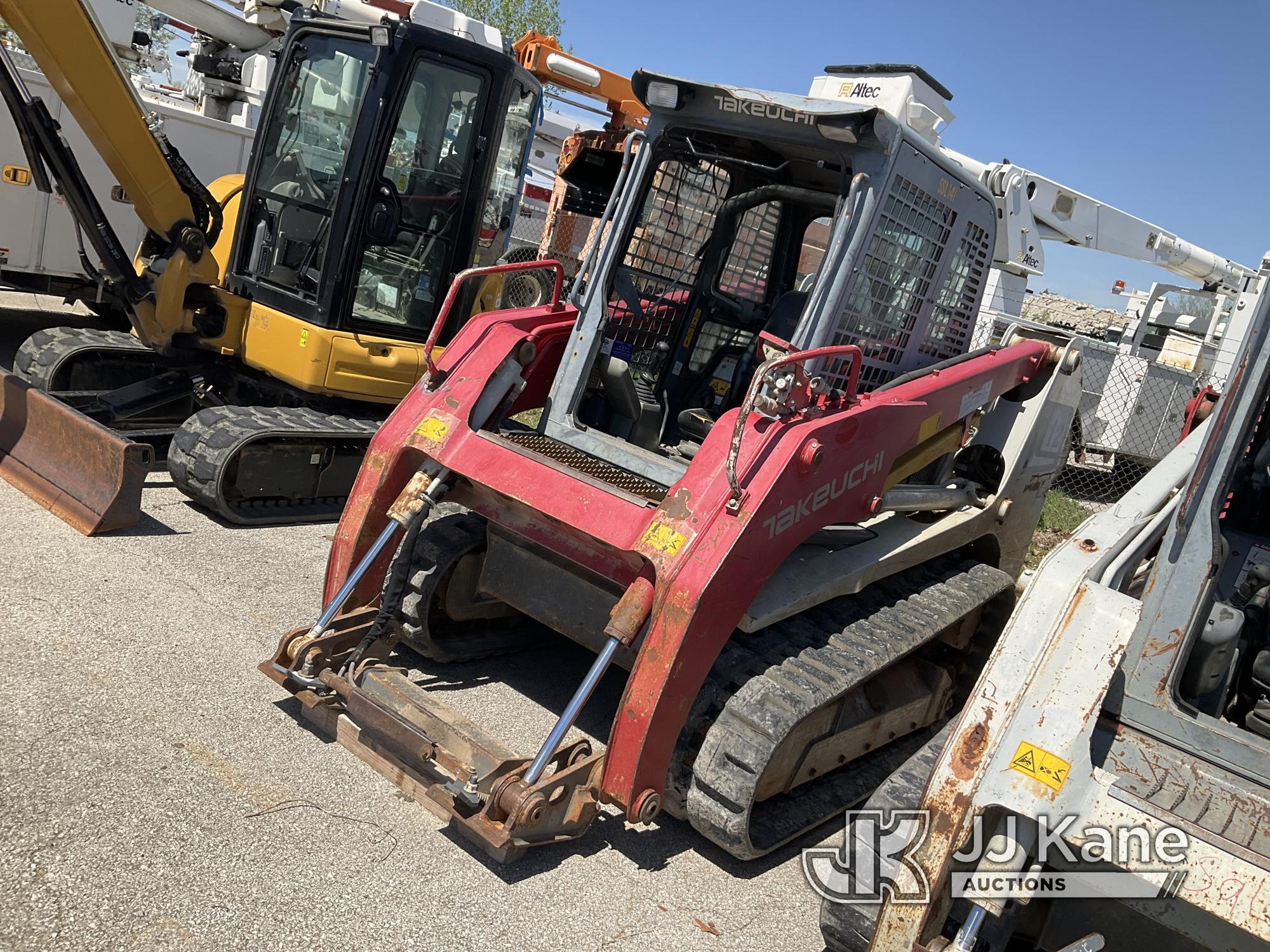 (Kansas City, MO) 2013 Takeuchi TL12 Crawler Skid Steer Loader Not Running, Condition Unknown, Has E