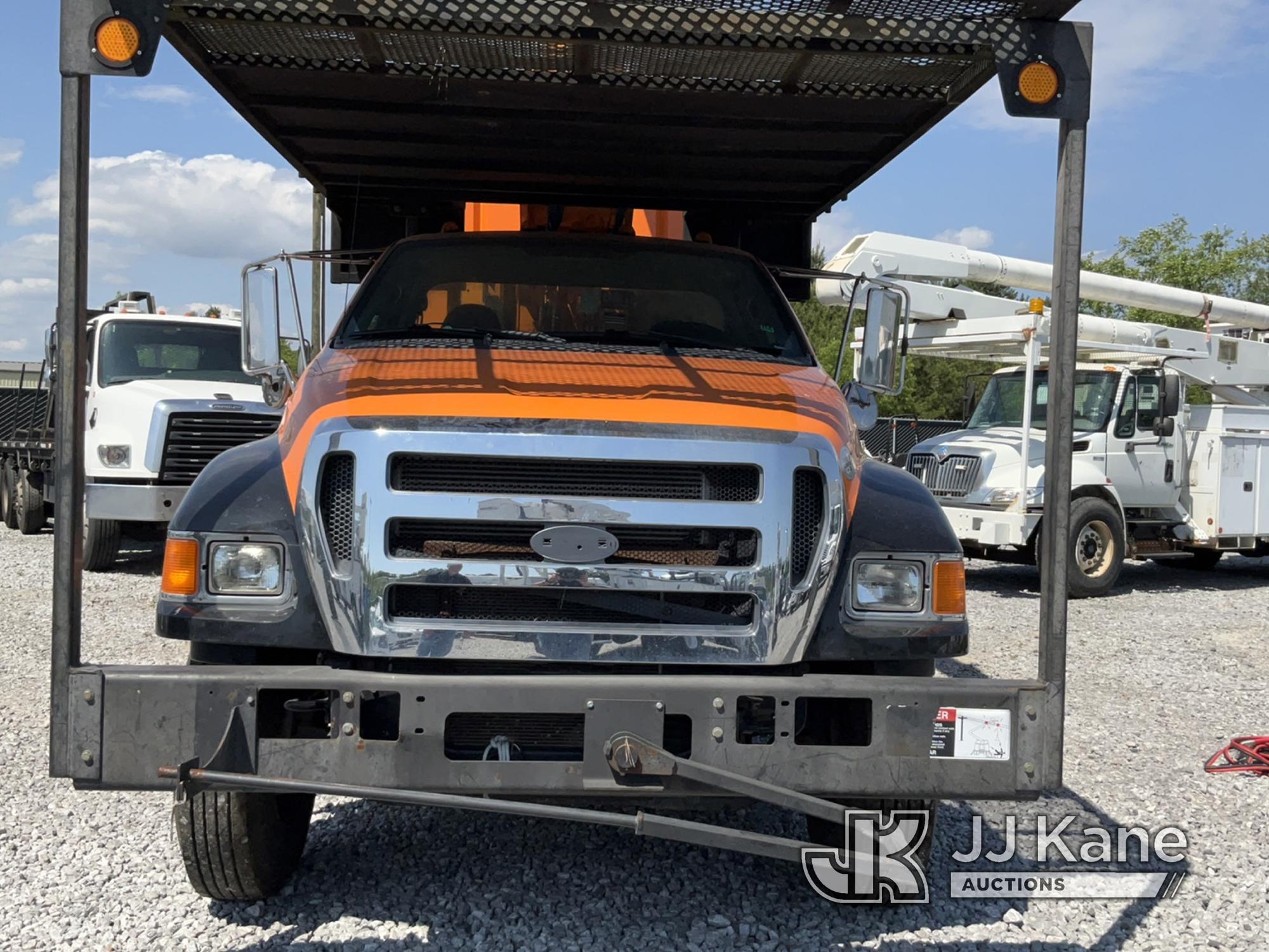 (Covington, LA) Altec LR760E70, Over-Center Elevator Bucket Truck mounted behind cab on 2013 Ford F7