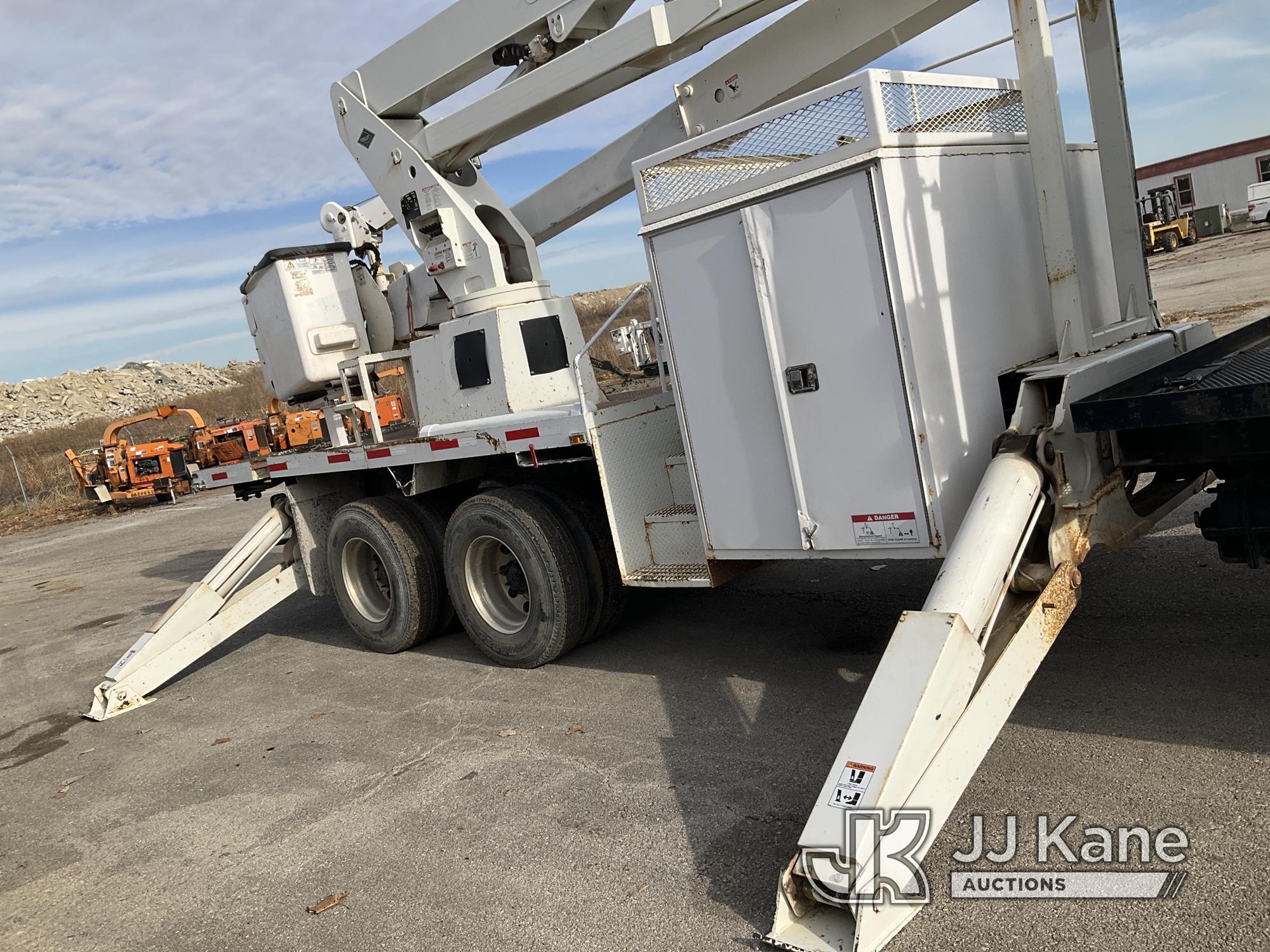 (Kansas City, MO) Versalift VST9000I, Articulating & Telescopic Material Handling Bucket Truck cente