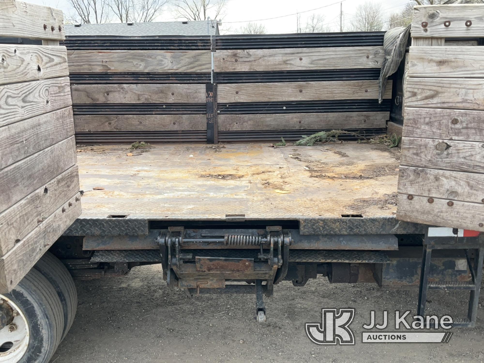 (South Beloit, IL) 2008 Isuzu NQR Dump Flatbed Truck Runs, Moves & Dump Operates