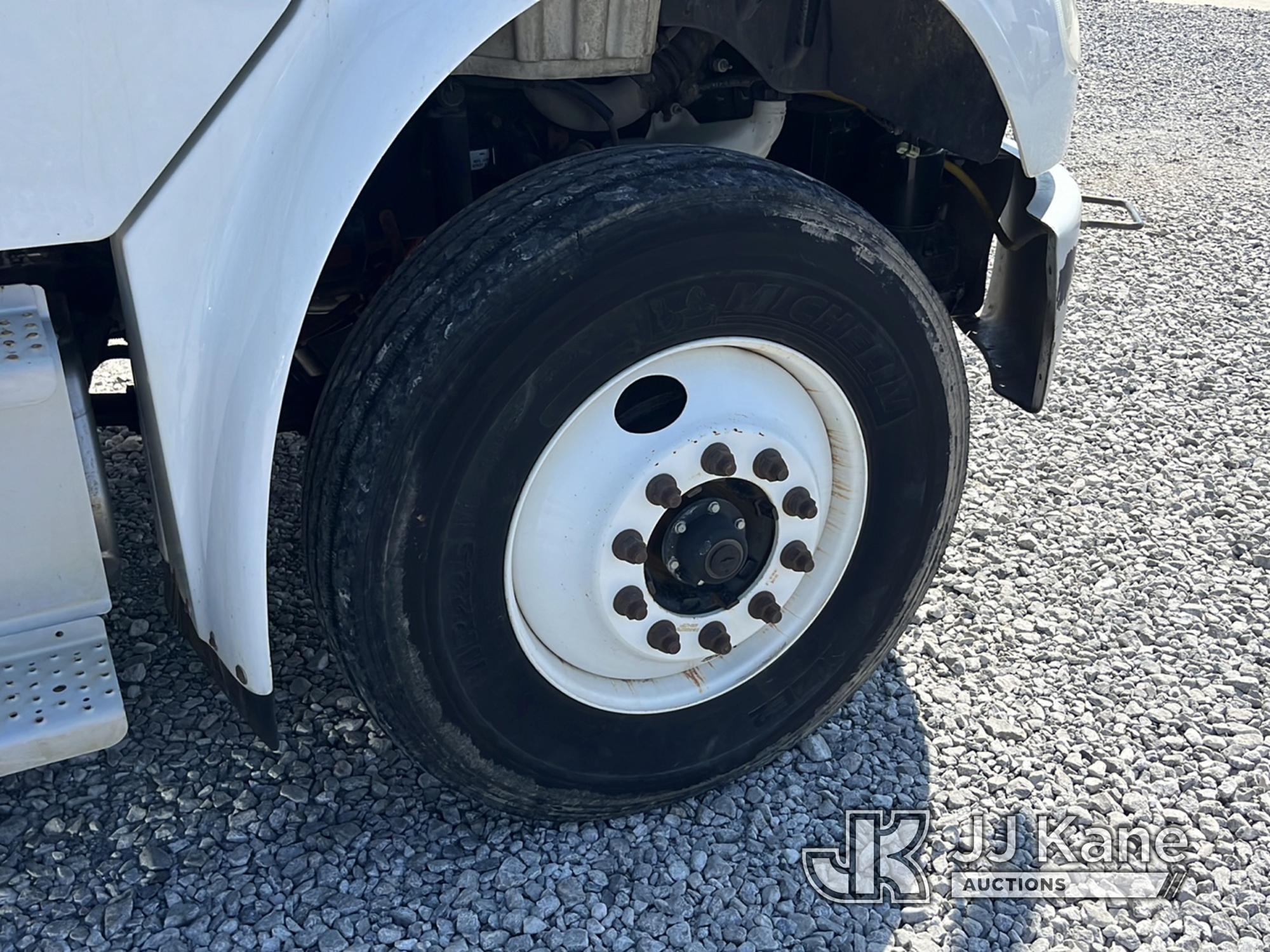 (Covington, LA) Altec DC47-TR, Digger Derrick rear mounted on 2019 Freightliner M2 106 Flatbed/Utili