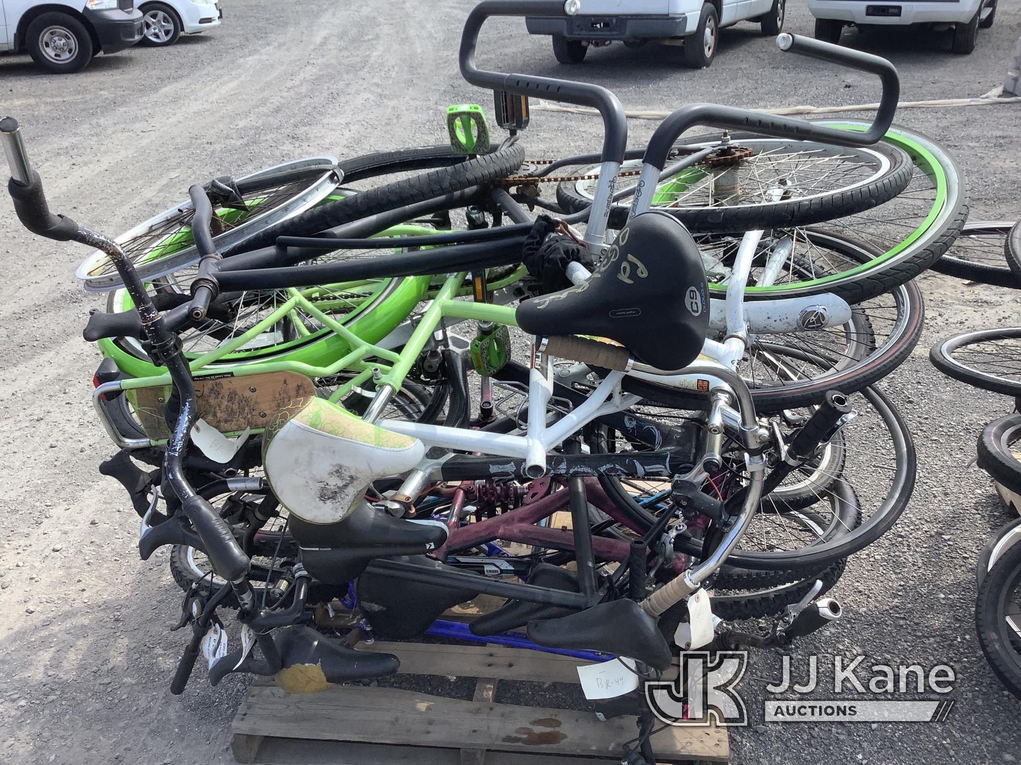 (Jurupa Valley, CA) 3 Pallets Of Bicycles (Used) NOTE: This unit is being sold AS IS/WHERE IS via Ti