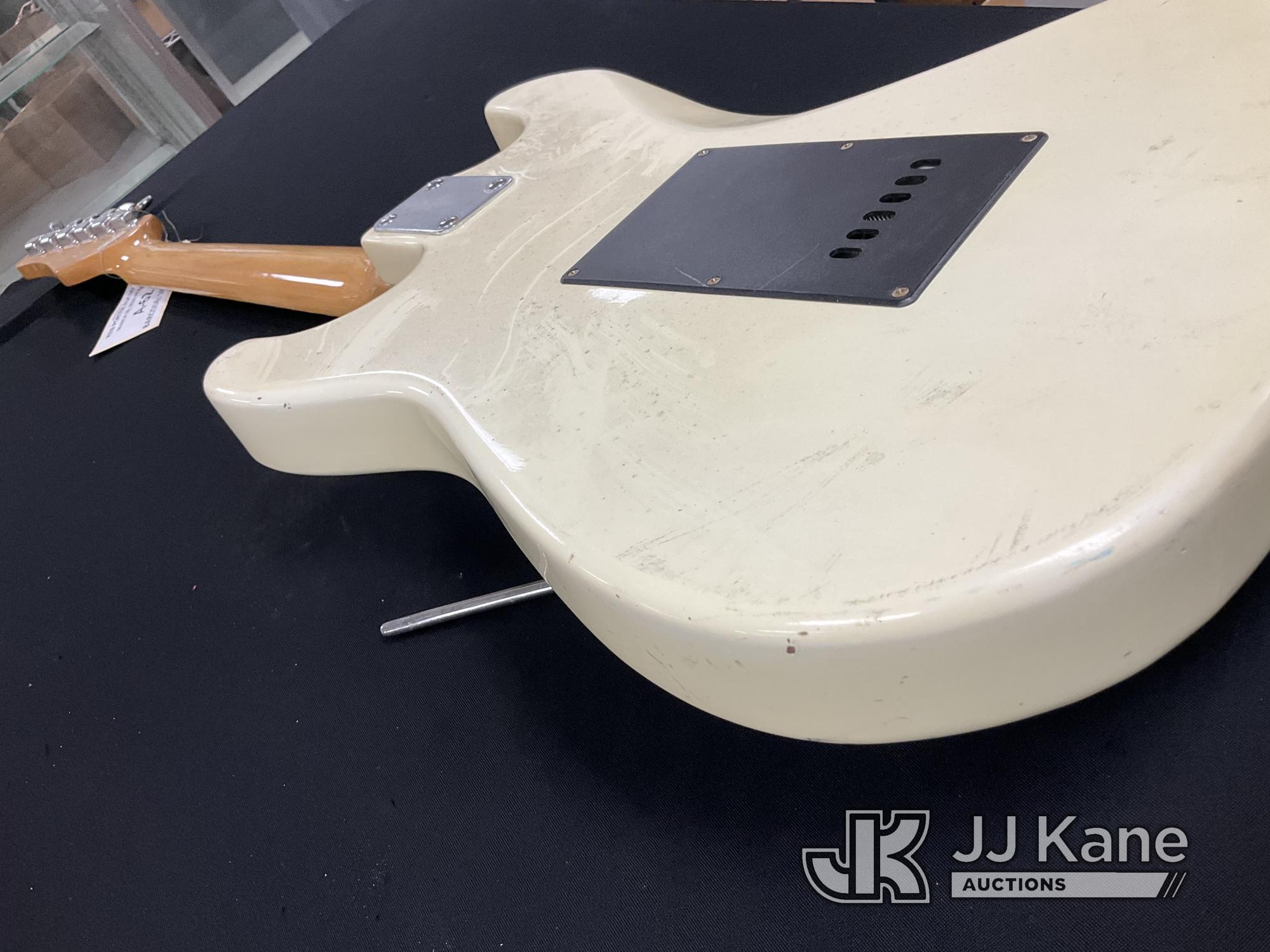 (Jurupa Valley, CA) Cruise Guitar (Used) NOTE: This unit is being sold AS IS/WHERE IS via Timed Auct