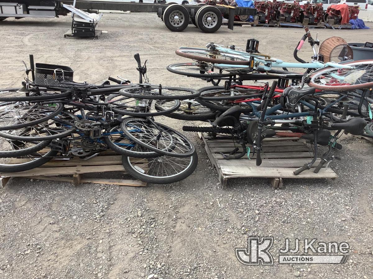 (Jurupa Valley, CA) 2 Pallets Of Bicycles (Used) NOTE: This unit is being sold AS IS/WHERE IS via Ti