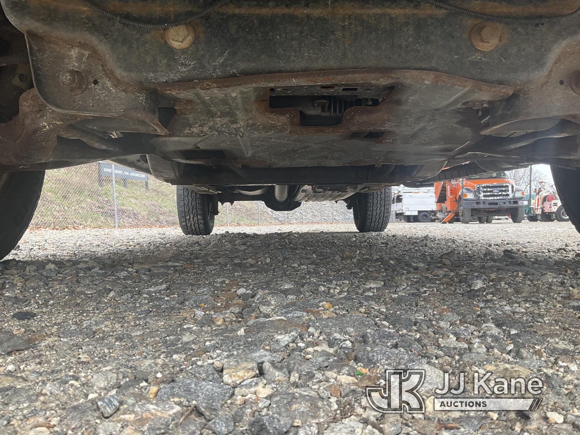 (Shrewsbury, MA) 2015 Ford F150 4x4 Extended-Cab Pickup Truck Runs & Moves) (Body & Rust Damage, Mis