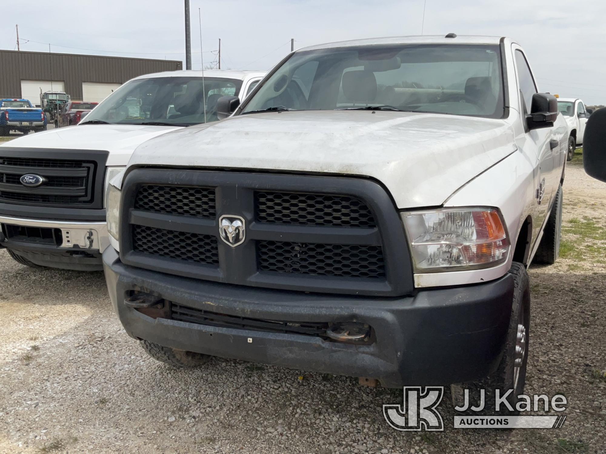 (Charlotte, MI) 2013 RAM 2500 4x4 Pickup Truck Not Running, Condition Unknown, No Crank with Jump, R