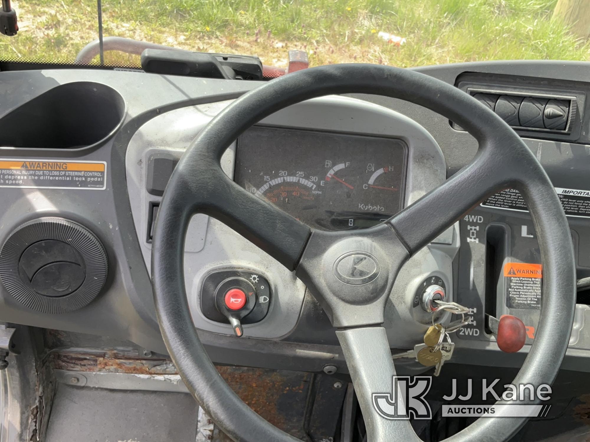 (Charlotte, MI) Kubota RTV1100 4X4 Utility Cart No Title) (Runs, Moves - Only Moves in Low and Rever