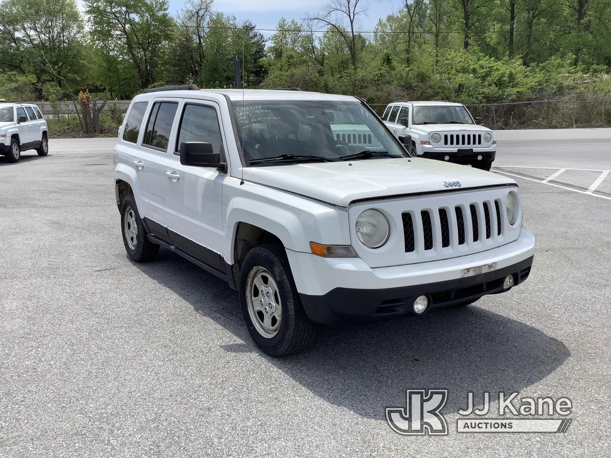 (Chester Springs, PA) 2014 Jeep Patriot 4x4 4-Door Sport Utility Vehicle Runs & Moves, Low Fuel, Bod