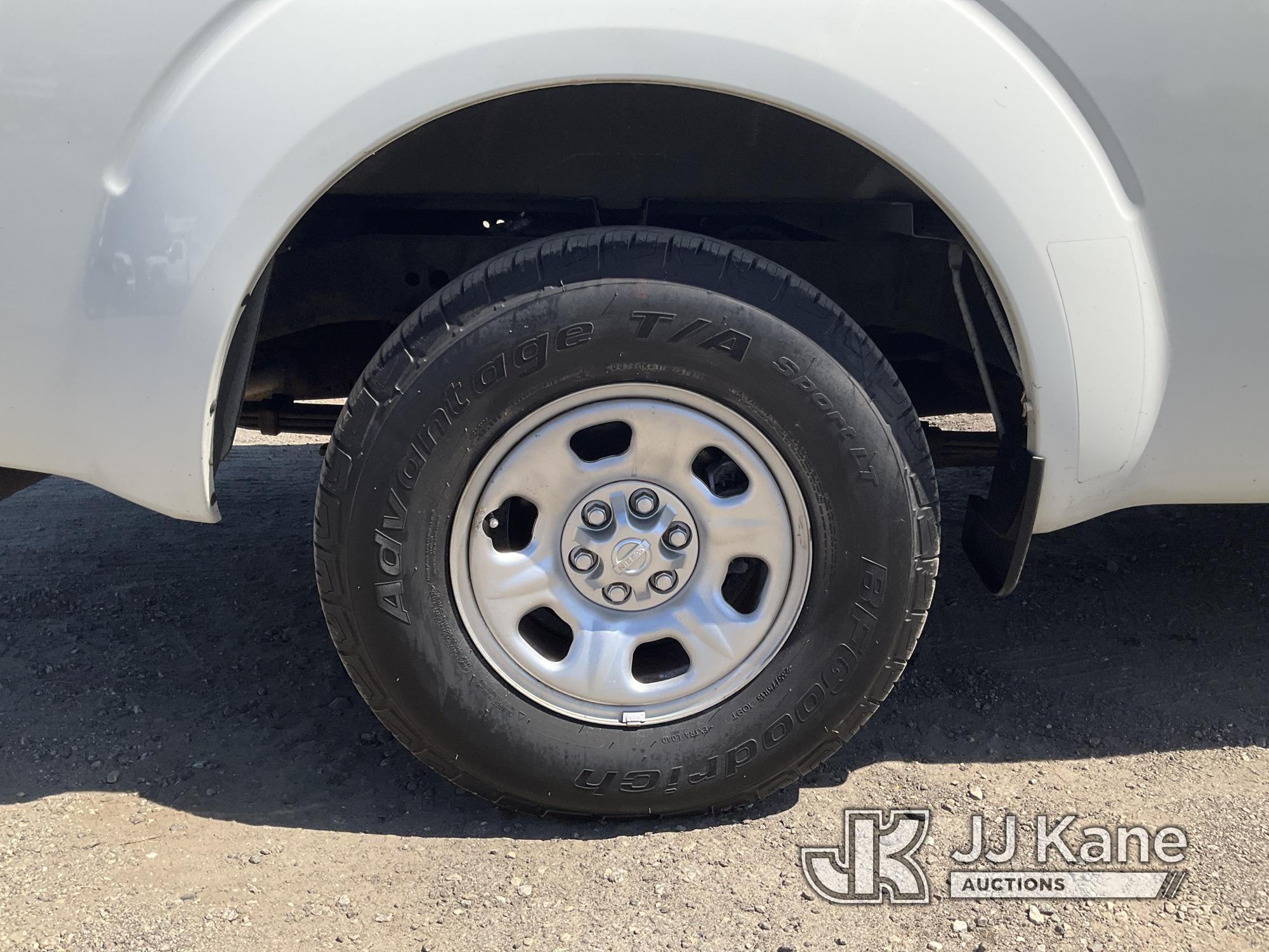 (Plymouth Meeting, PA) 2015 Nissan Frontier Extended-Cab Pickup Truck Runs & Moves, Check Engine Lig