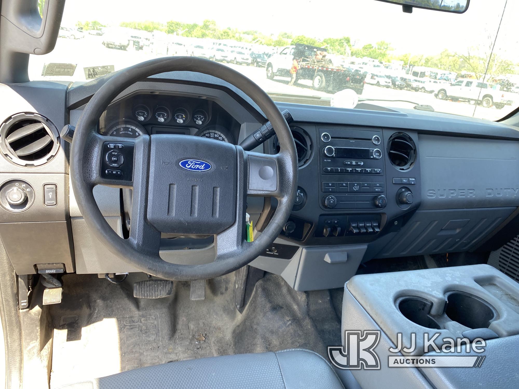 (Plymouth Meeting, PA) 2013 Ford F250 4x4 Extended-Cab Pickup Truck Runs & Moves, Body & Rust Damage