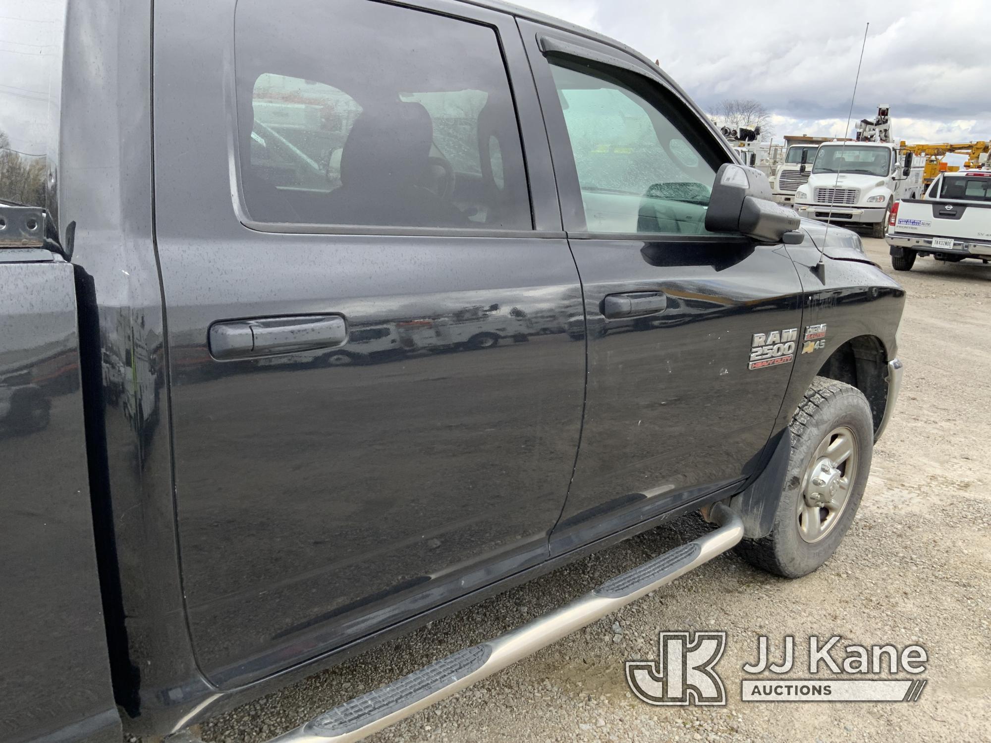 (Fort Wayne, IN) 2017 RAM 2500 4x4 Crew-Cab Pickup Truck Not Running, Condition Unknown, No Crank, E