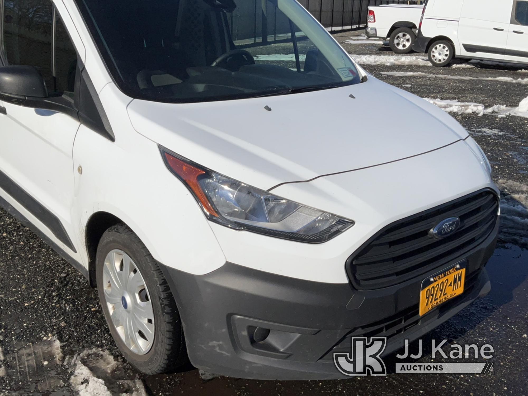 (Kings Park, NY) 2020 Ford Transit Connect Mini Cargo Van Runs & Moves) (Inspection and Removal BY A