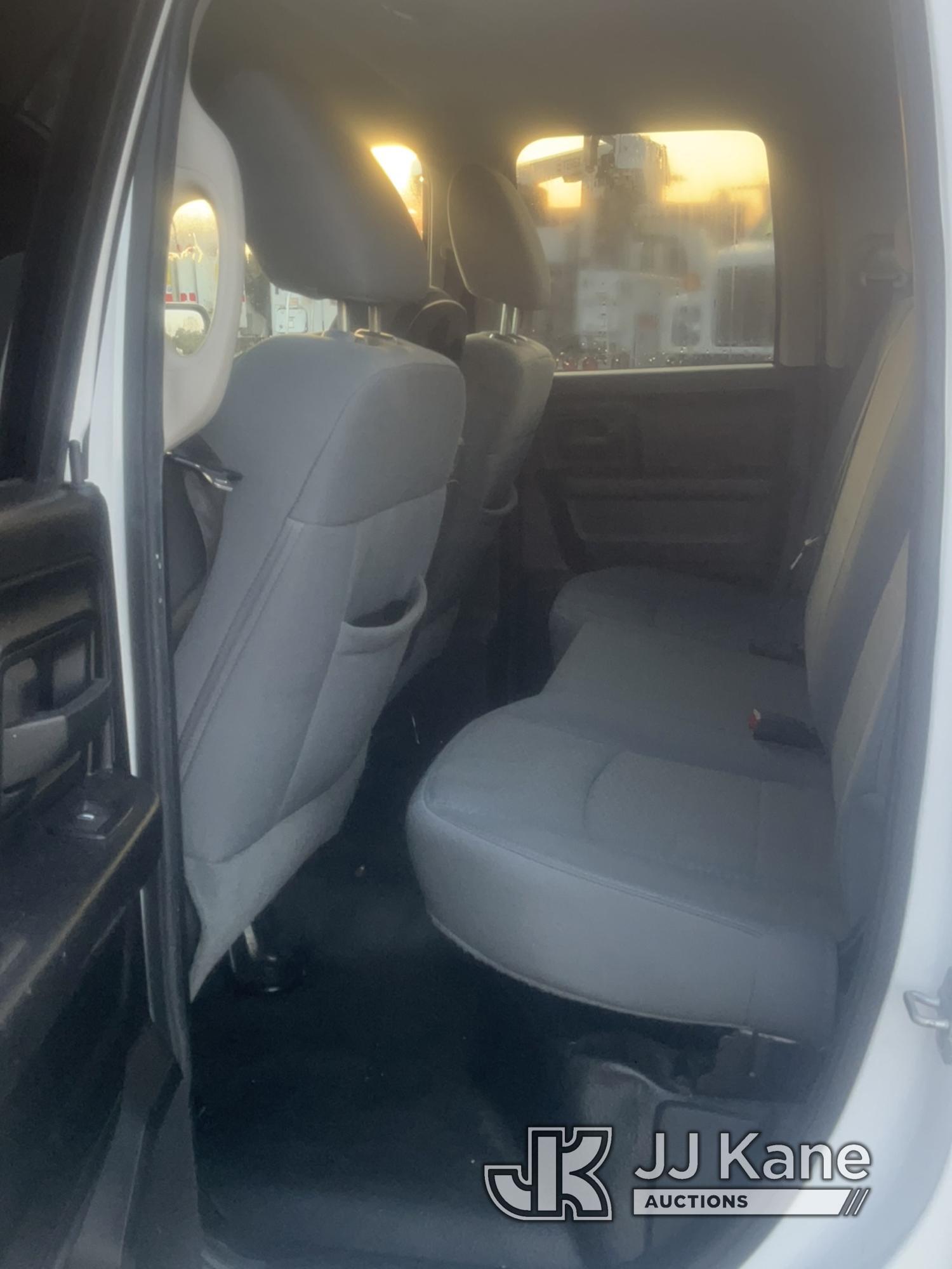 (Bellport, NY) 2013 RAM 1500 4x4 Crew-Cab Pickup Truck Runs & Moves, Body & Rust Damage) (Inspection