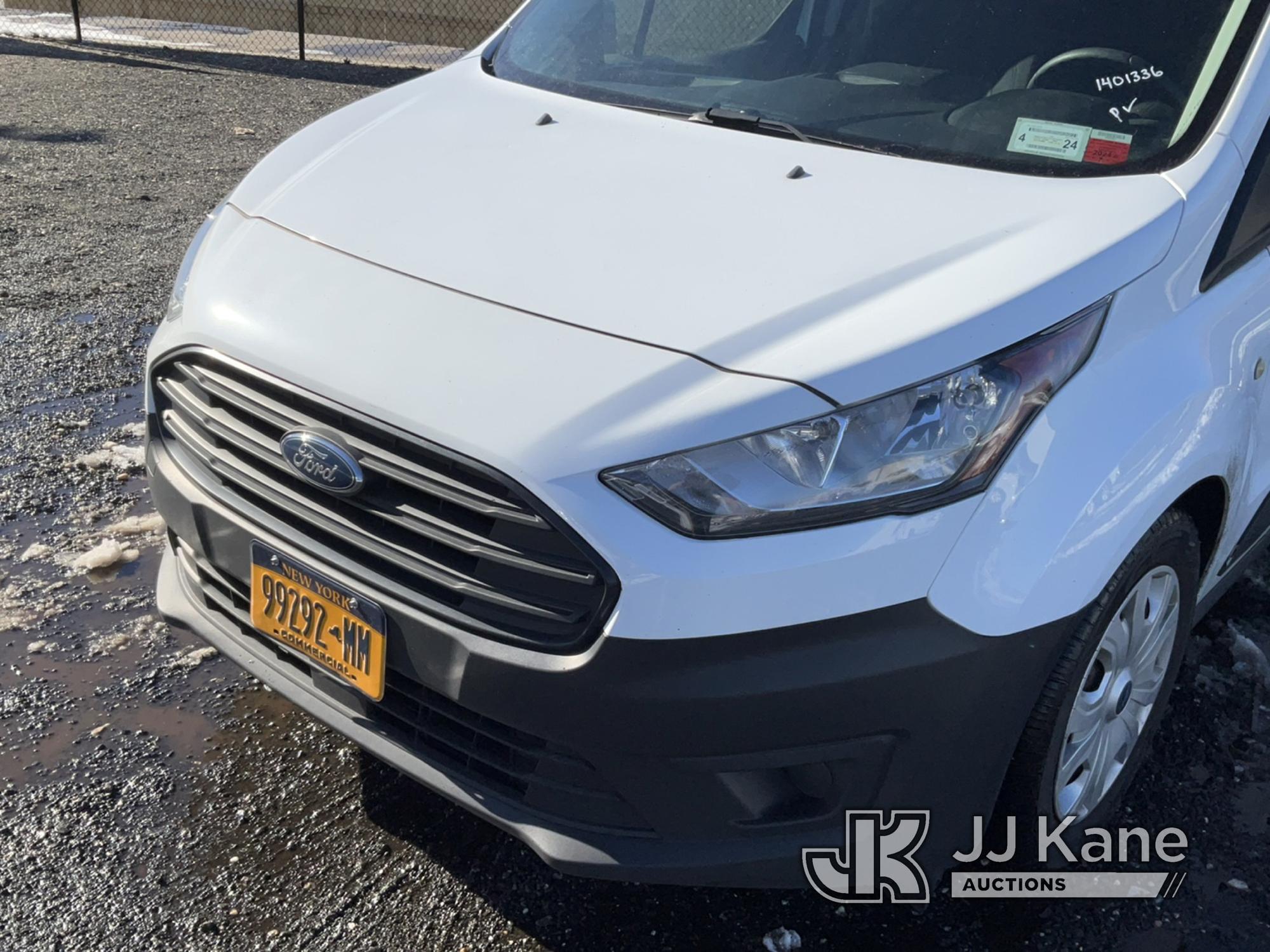 (Kings Park, NY) 2020 Ford Transit Connect Mini Cargo Van Runs & Moves) (Inspection and Removal BY A