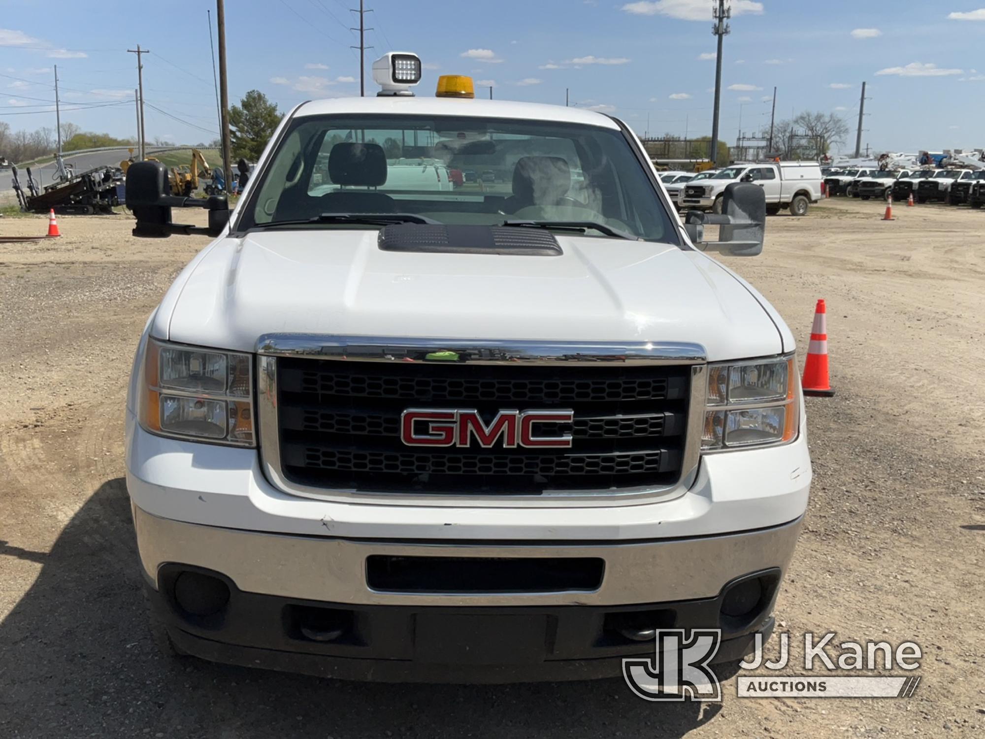 (Charlotte, MI) 2012 GMC Sierra 2500 4x4 Pickup Truck Runs & Moves) (Jump To Start, Traction Control