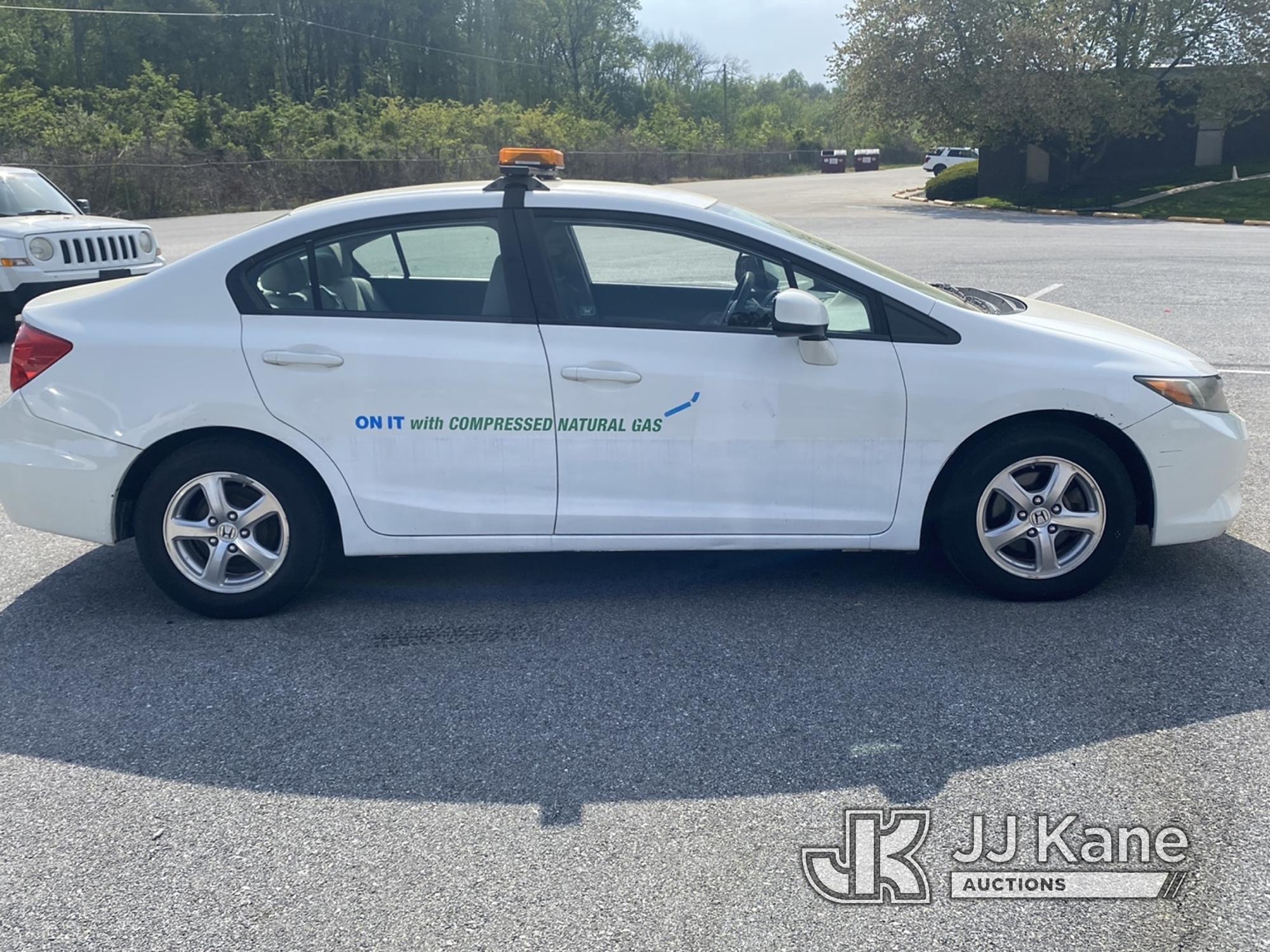 (Chester Springs, PA) 2012 Honda Civic 4-Door Sedan CNG Only) (Runs & Moves, Rust & Body Damage) (In