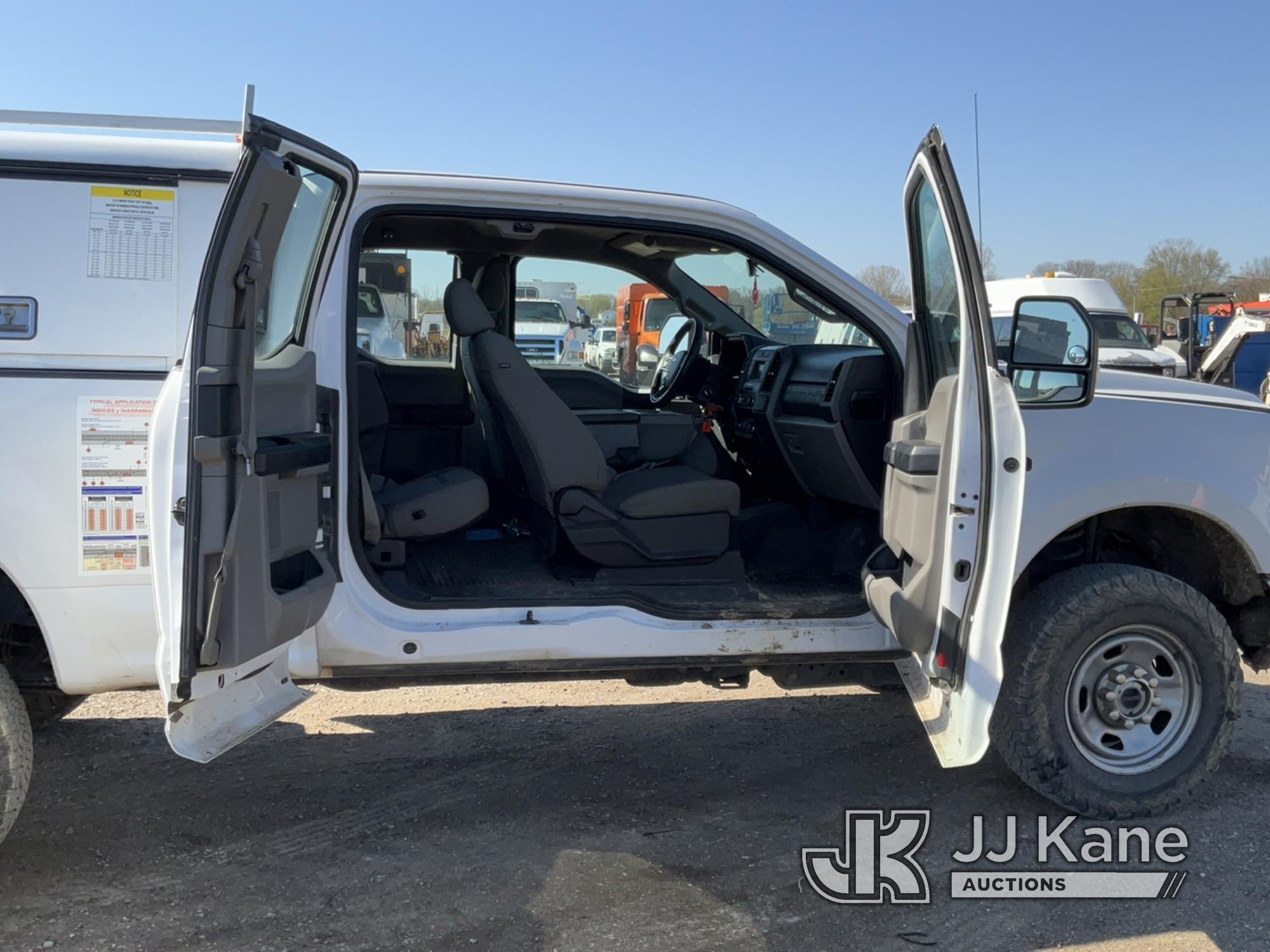 (Charlotte, MI) 2019 Ford F250 4x4 Extended-Cab Pickup Truck Runs, Moves, Check Engine Light