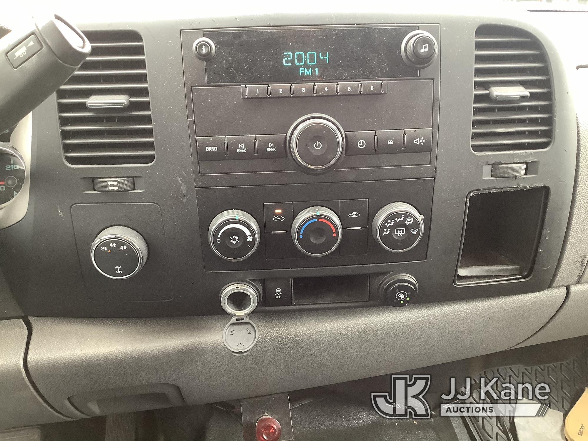 (Smock, PA) 2013 GMC Sierra 2500HD 4x4 Extended-Cab Pickup Truck Title Delay) (Not Running, Conditio