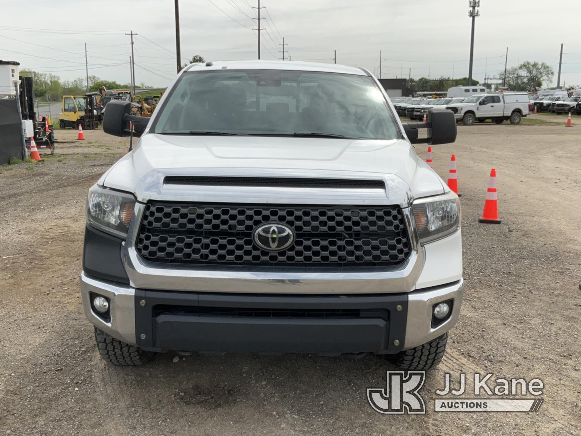 (Charlotte, MI) 2019 Toyota Tundra 4x4 Crew-Cab Pickup Truck Runs & Moves) (Jump To Start, Maintenan