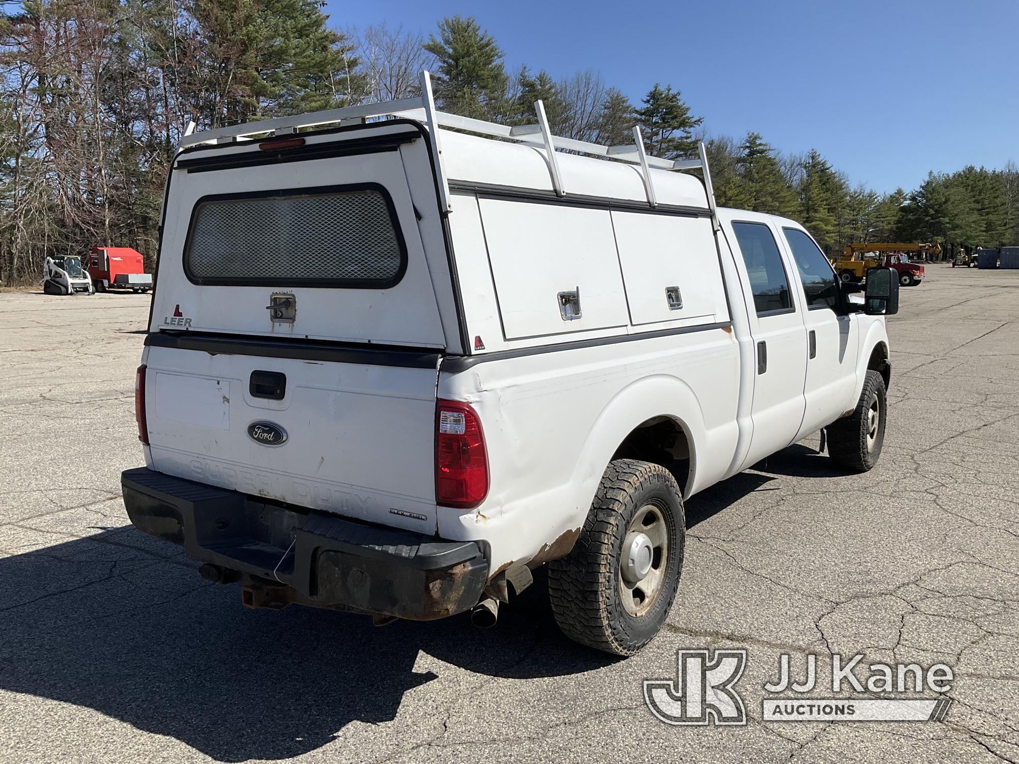 (Wells, ME) 2016 Ford F250 4x4 Crew-Cab Pickup Truck Runs & Moves) (Check Engine Light On, Body/Rust