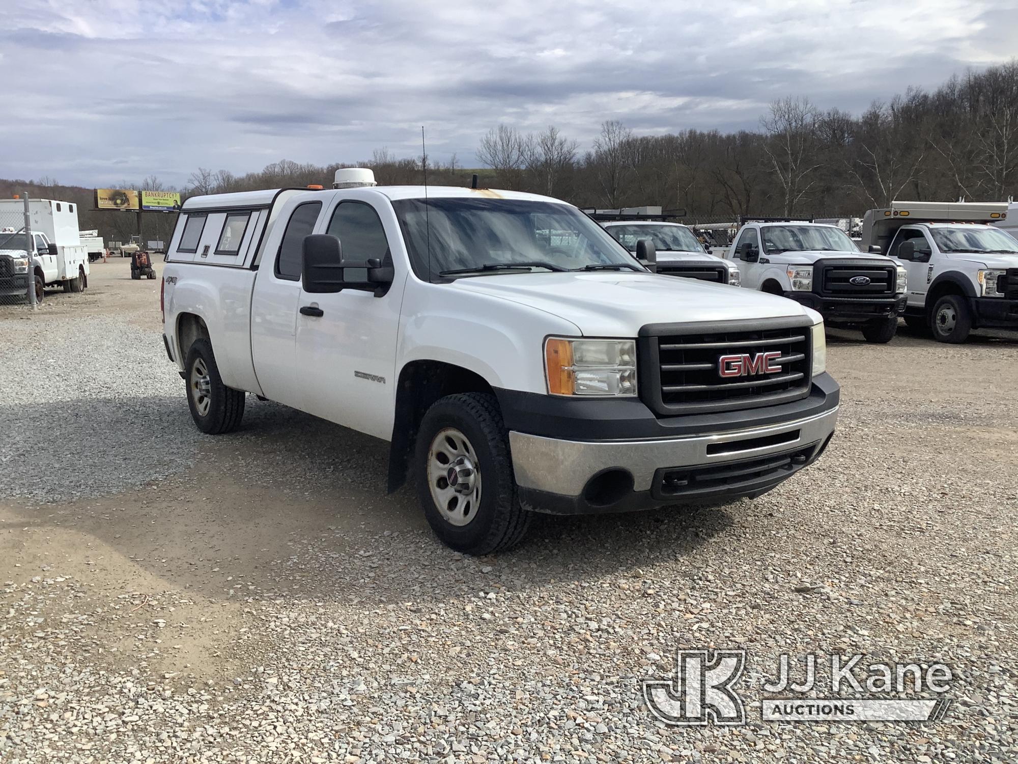 (Smock, PA) 2010 GMC Sierra 1500 4x4 Extended-Cab Pickup Truck Title Delay) (Runs & Moves, Rust & Bo