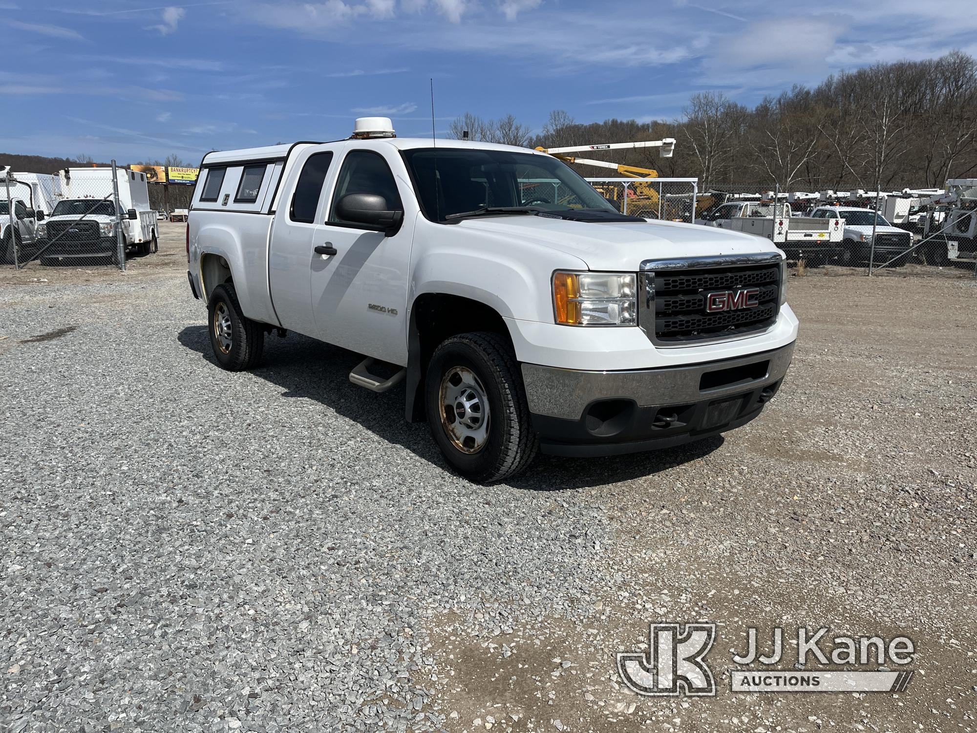 (Smock, PA) 2011 GMC Sierra 2500HD Extended-Cab Pickup Truck Title Delay) (Runs & Moves, Jump To Sta