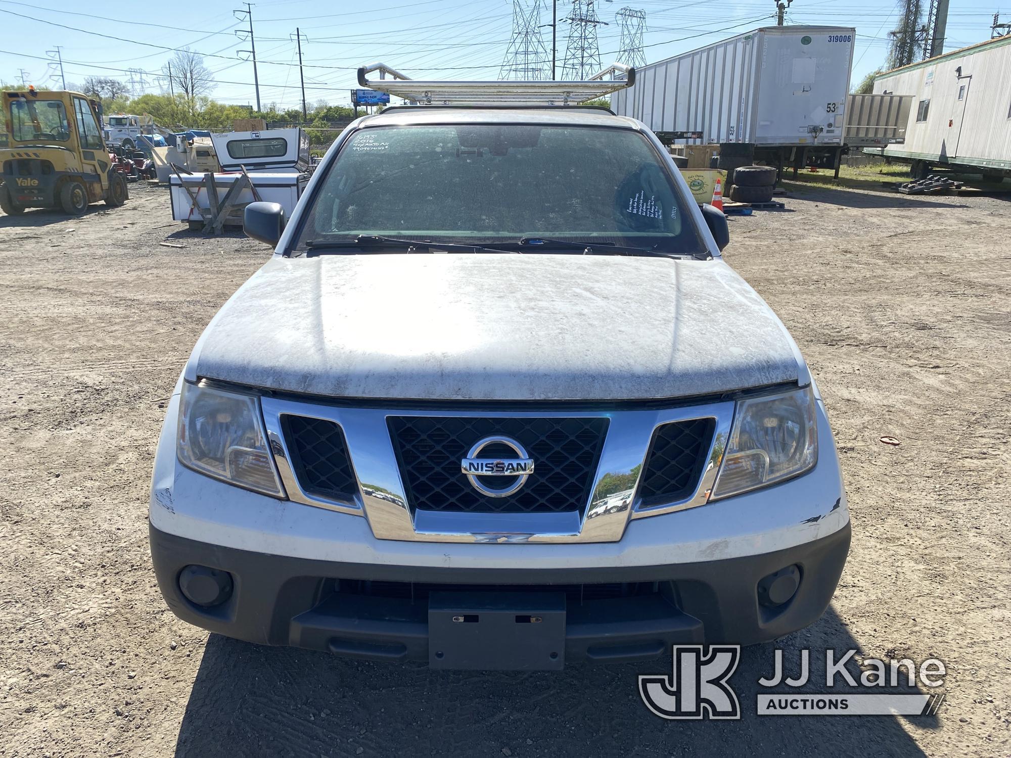 (Plymouth Meeting, PA) 2016 Nissan Frontier Extended-Cab Pickup Truck Runs & Moves, Body & Rust Dama