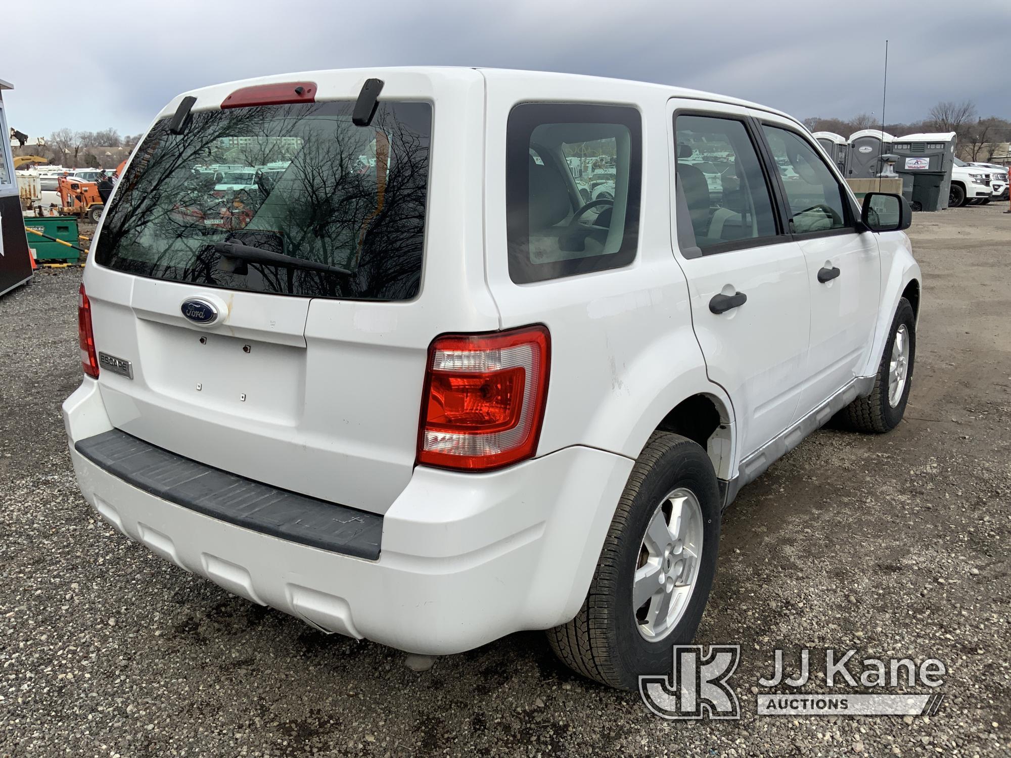 (Plymouth Meeting, PA) 2009 Ford Escape 4-Door Sport Utility Vehicle Runs & Moves, Check Engine Ligh