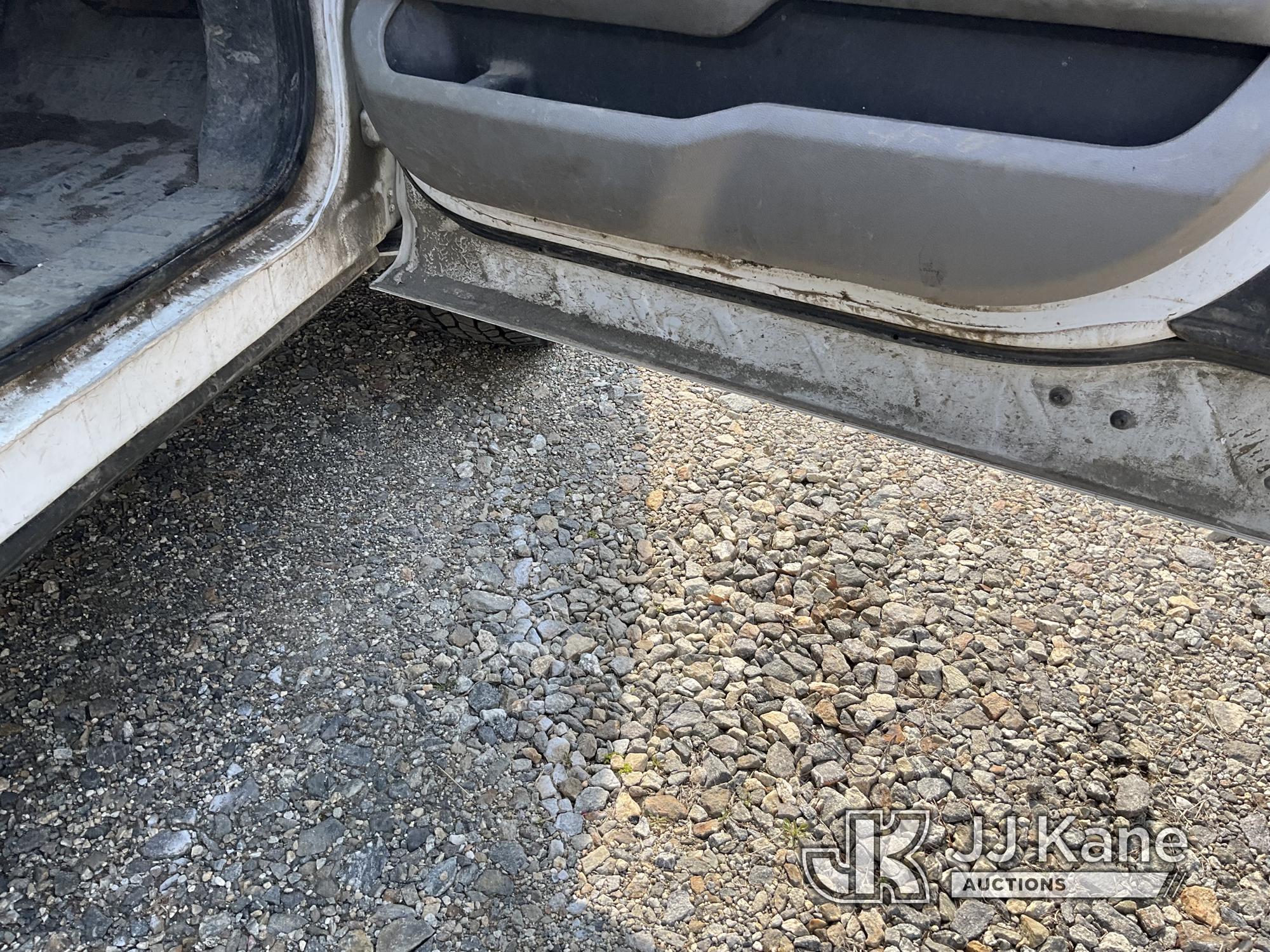 (Shrewsbury, MA) 2019 Ford F150 4x4 Extended-Cab Pickup Truck Runs & Struggles To Move When Transmis