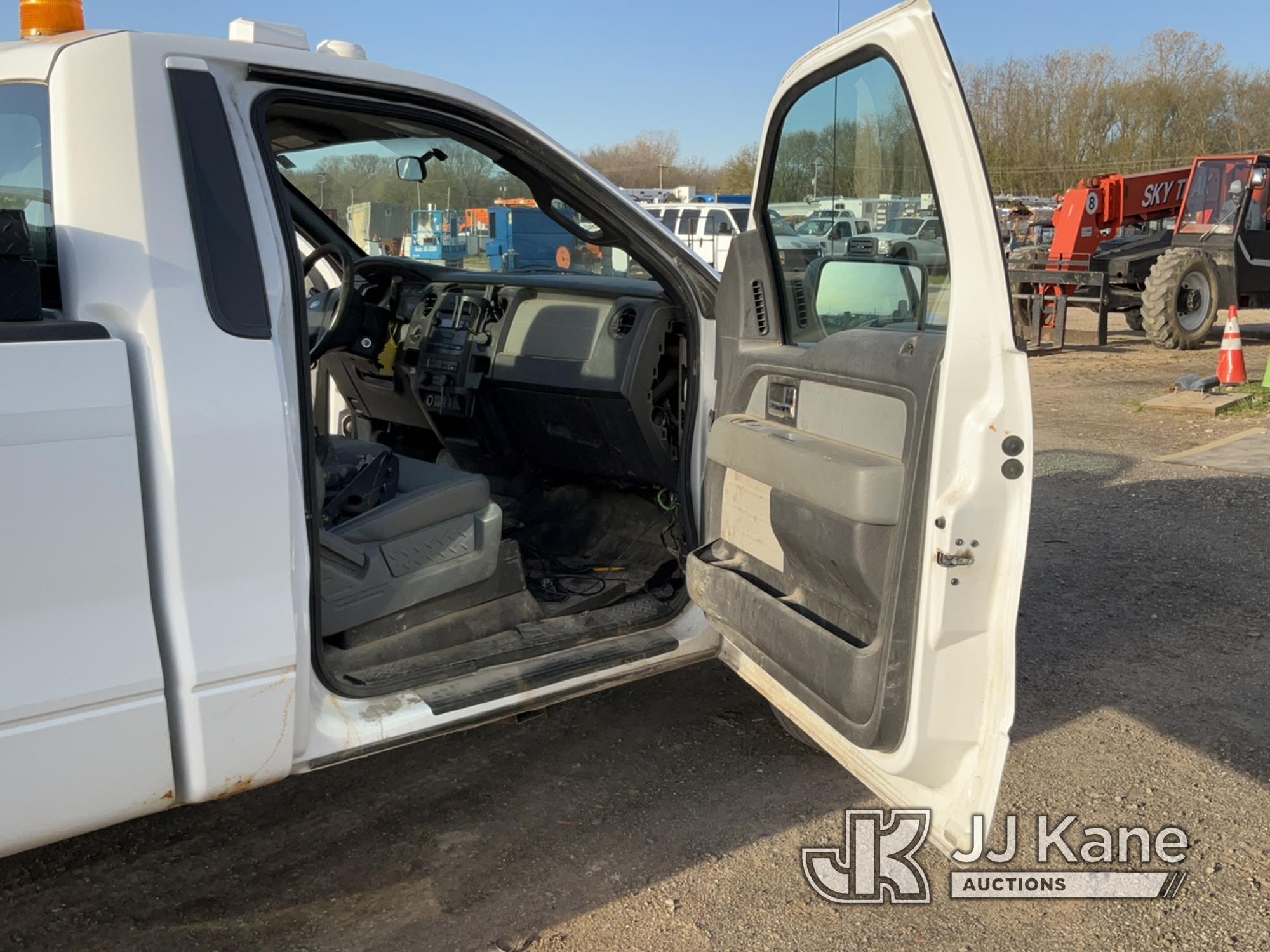 (Charlotte, MI) 2013 Ford F150 Pickup Truck Runs, Moves, Rust, Body Damage, Check Engine Light