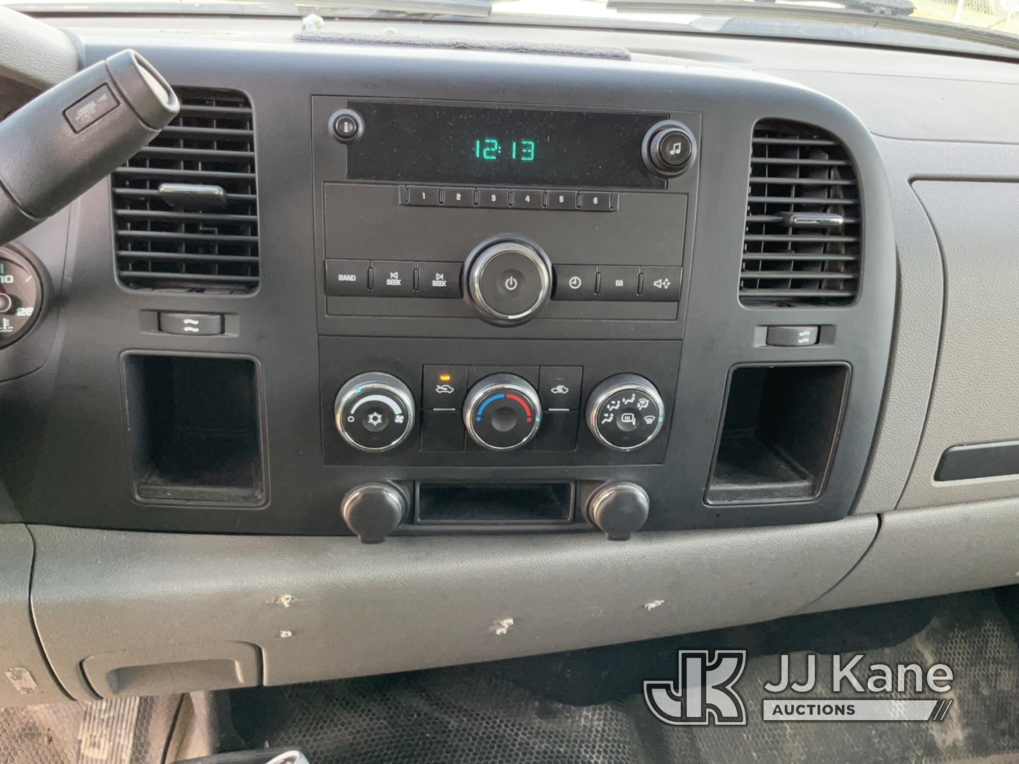 (Charlotte, MI) 2008 Chevrolet Silverado 1500 4x4 Pickup Truck Runs & Moves) (Jump To Start, Rust Da