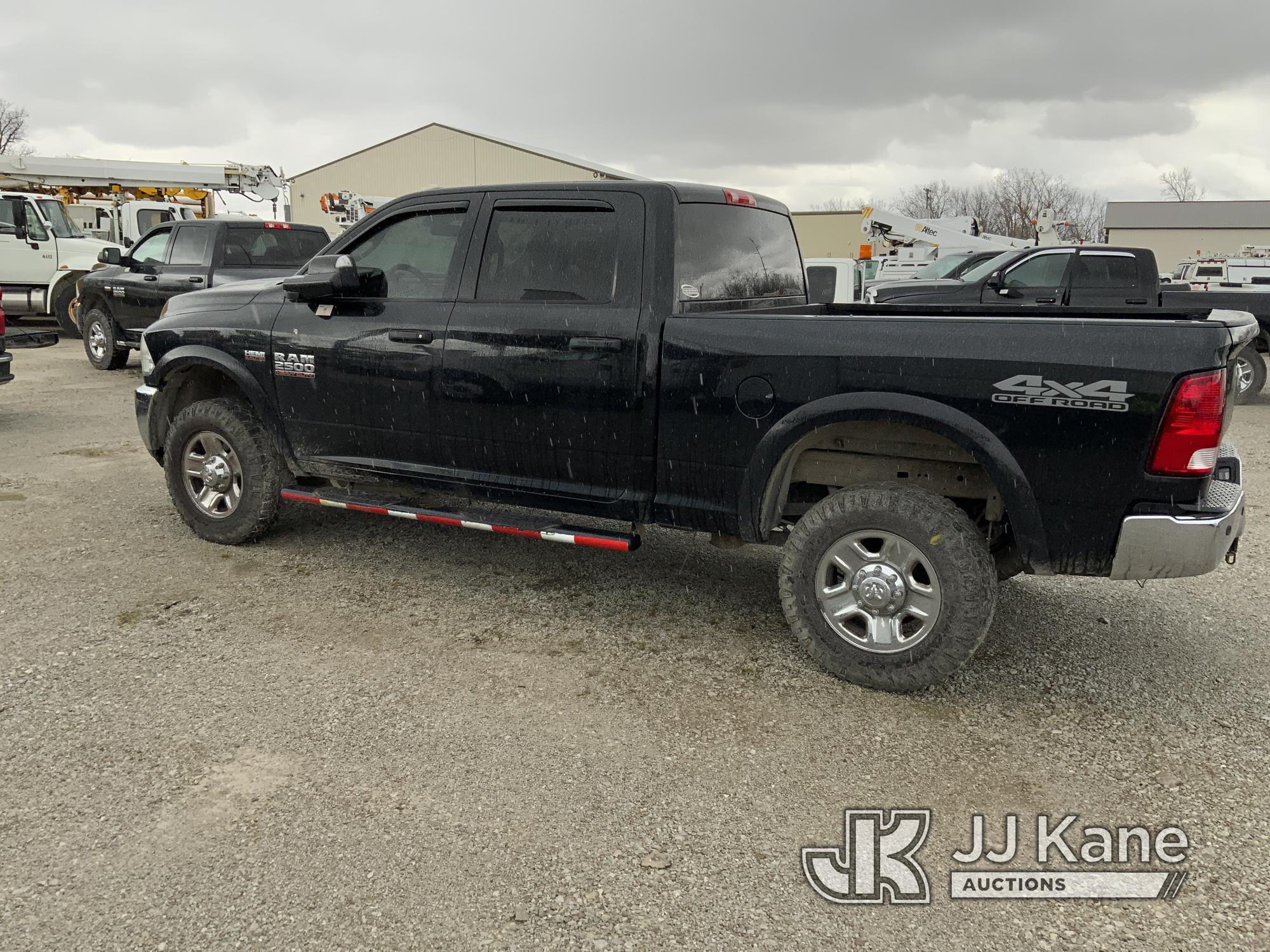 (Fort Wayne, IN) 2018 RAM 2500 4x4 Crew-Cab Pickup Truck Runs & Moves) (Check Engine Light On