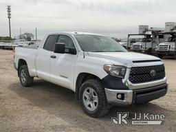 (Charlotte, MI) 2019 Toyota Tundra 4x4 Crew-Cab Pickup Truck Runs & Moves) (Jump To Start, Maintenan